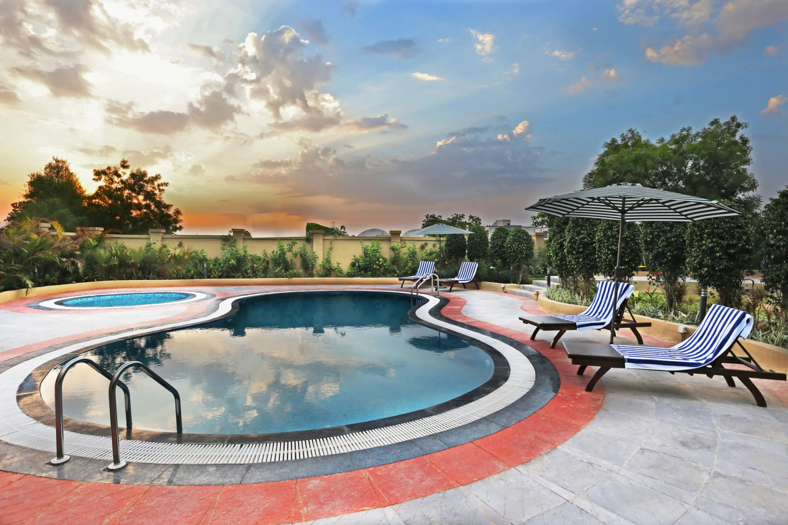 Temple Tree Hotel Shirdi