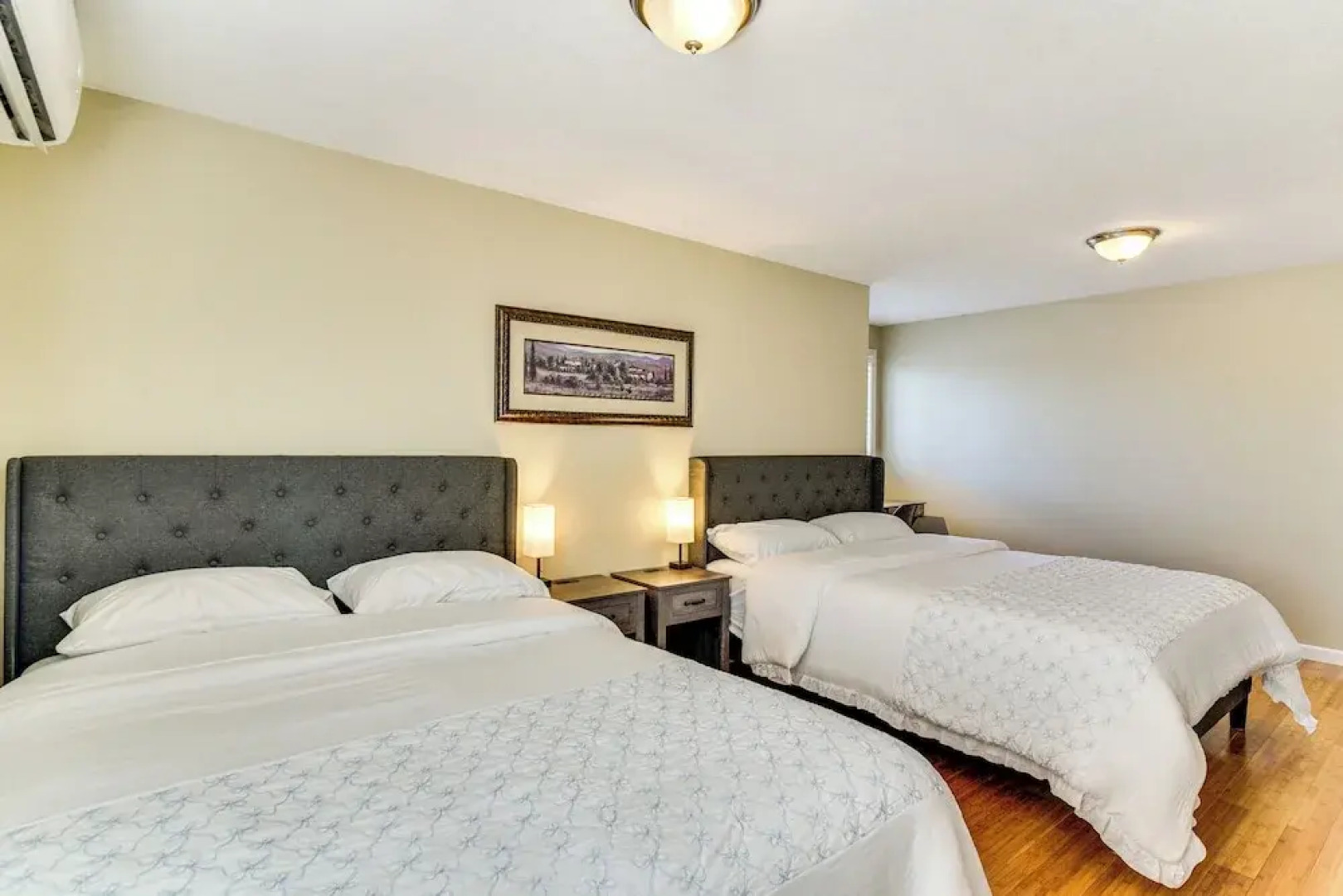 Private Outdoor Space 9 Mi to Downtown Vancouver!