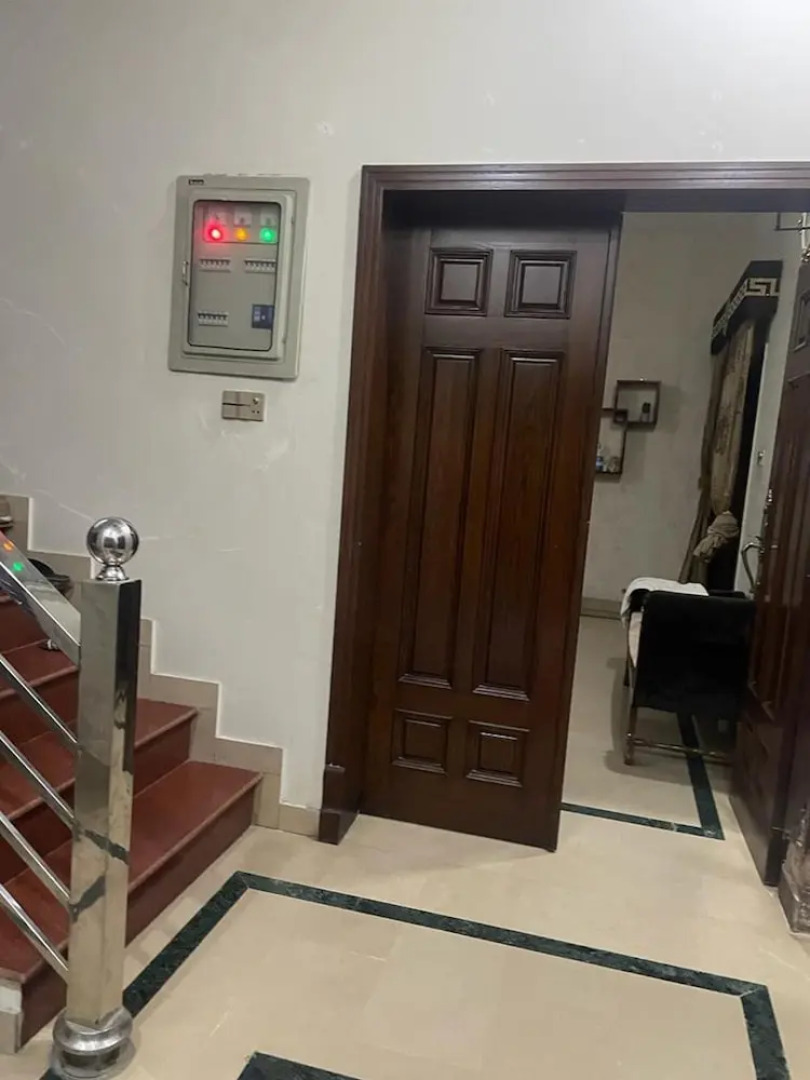 Warraich Villa gt Raod Gujrat Entire