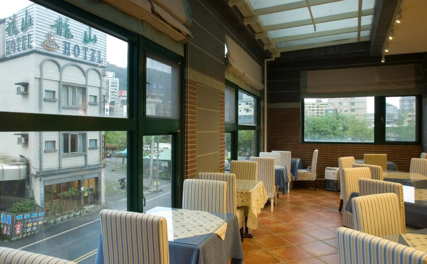 Muen Hot Spring Hotel