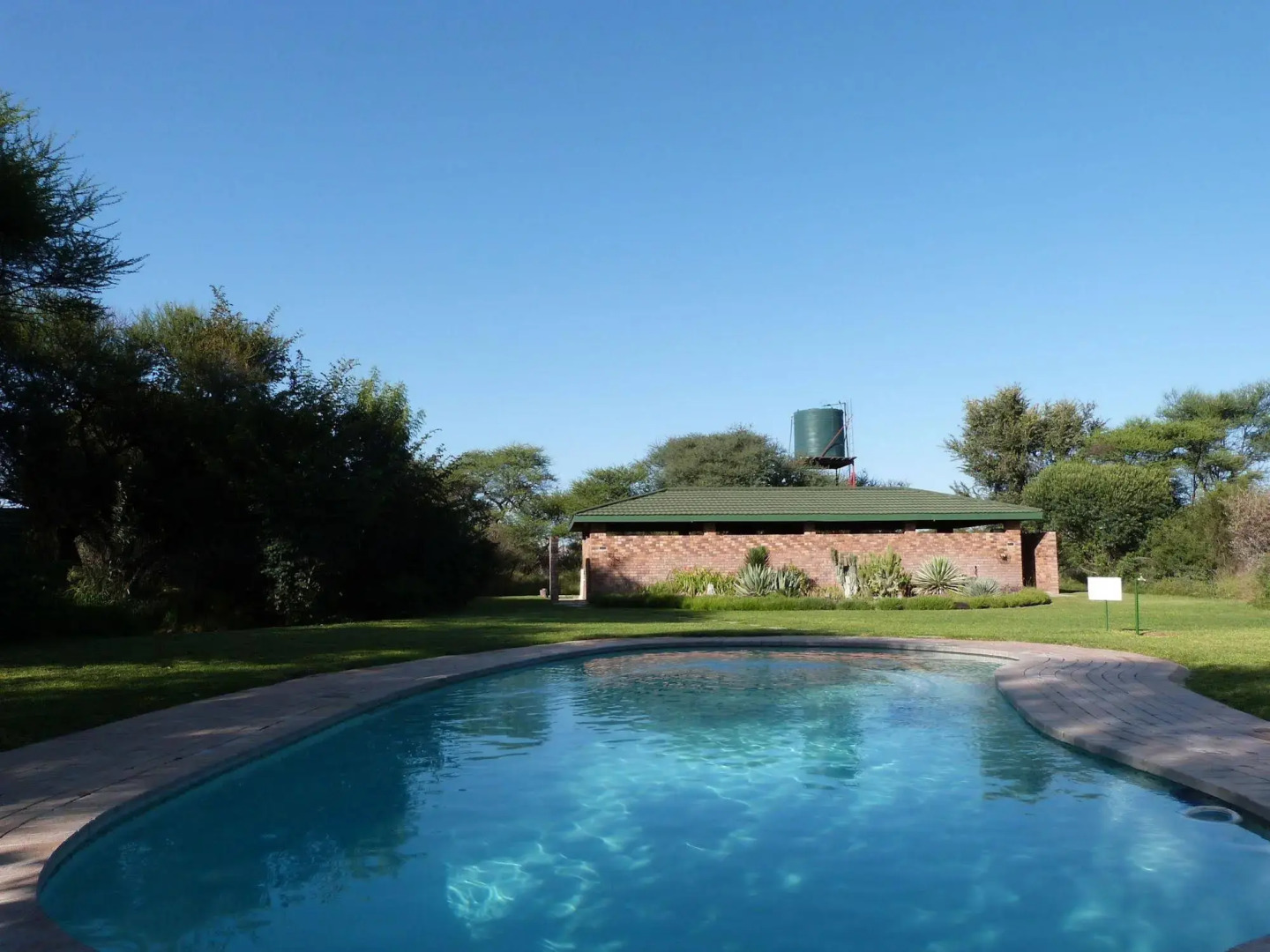 Woodlands Stop Over and Lodge