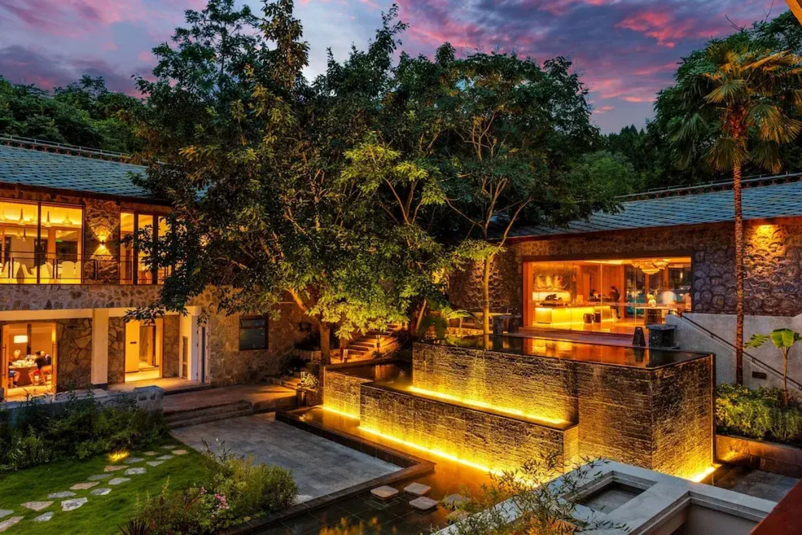 Yaojia Waterfall Village Resort