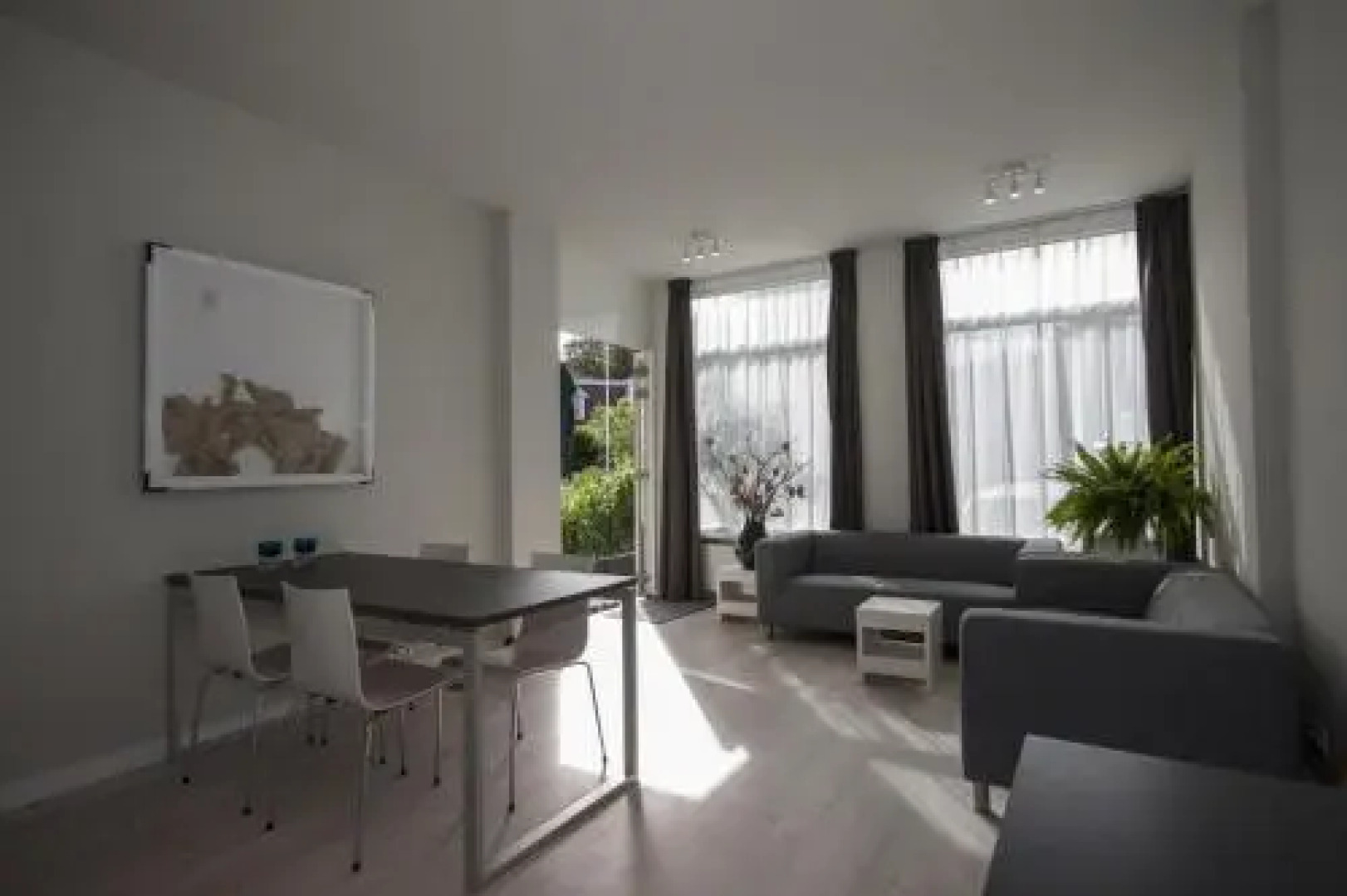 Savina City Centre Apartment Near Beach, Station and Shops