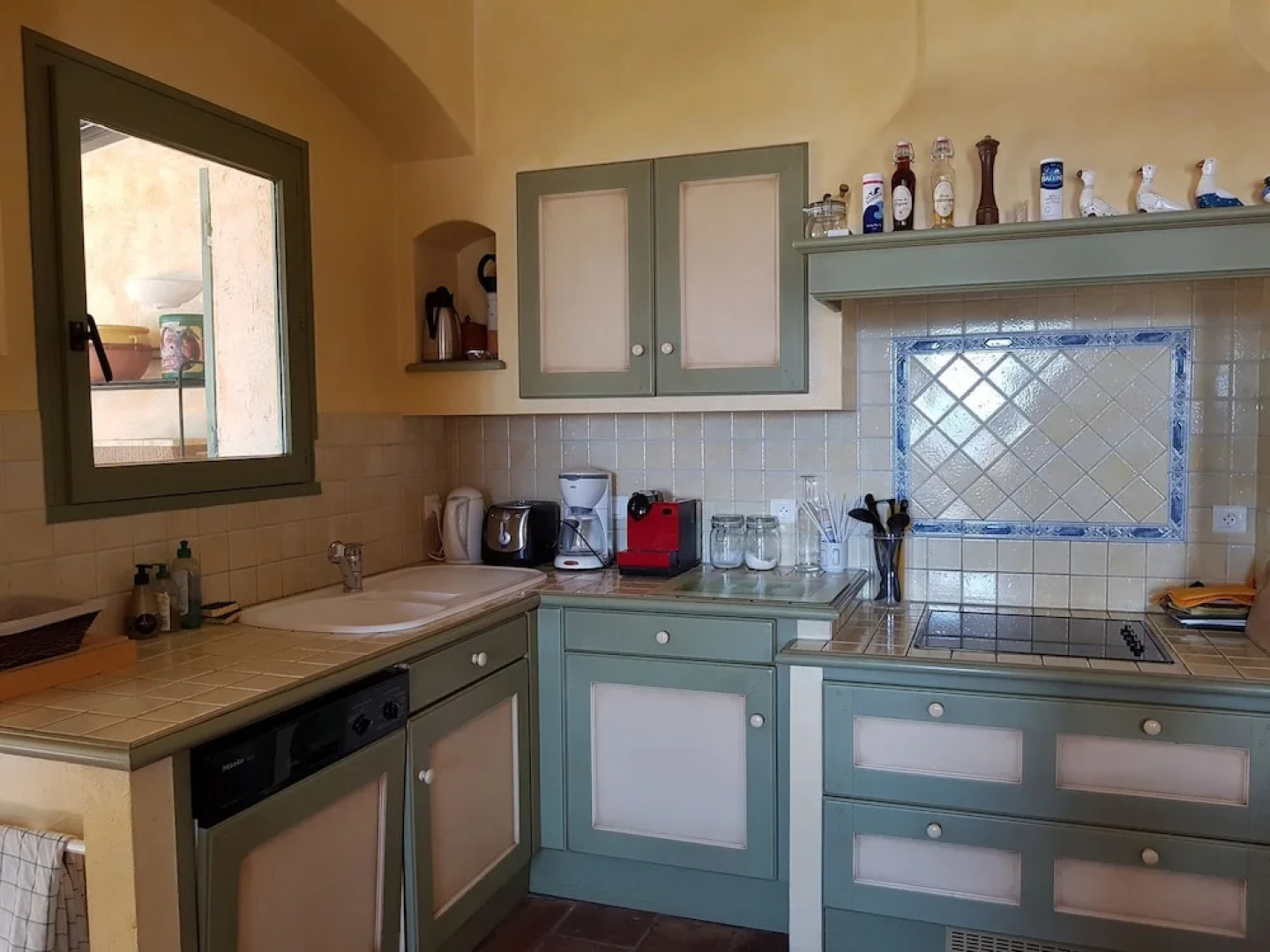 Luxurious Villa With Heated, Private Pool and Panoramic Views of the Luberon