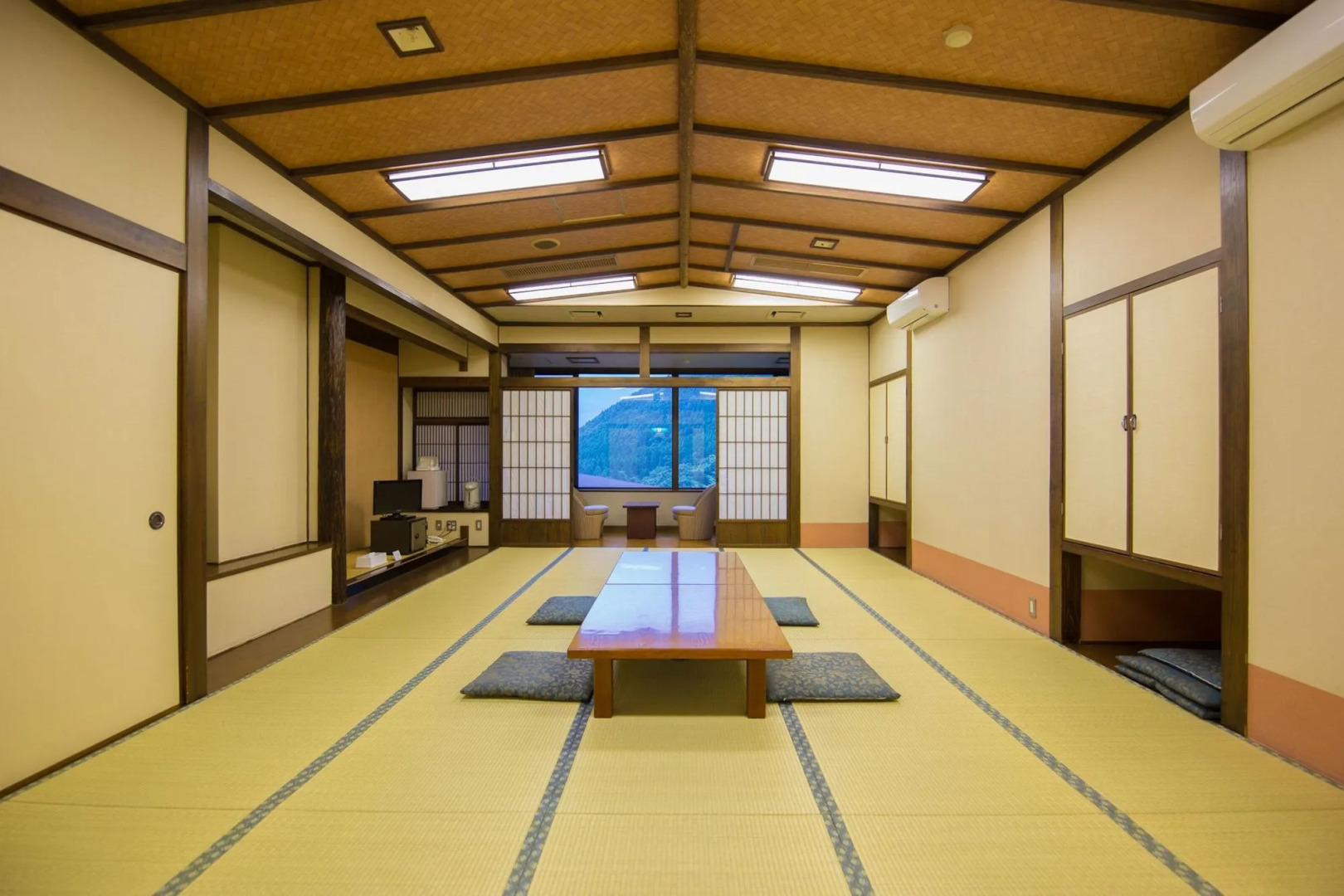 Yufuin Onsen Yufuin Nanairo No Kaze