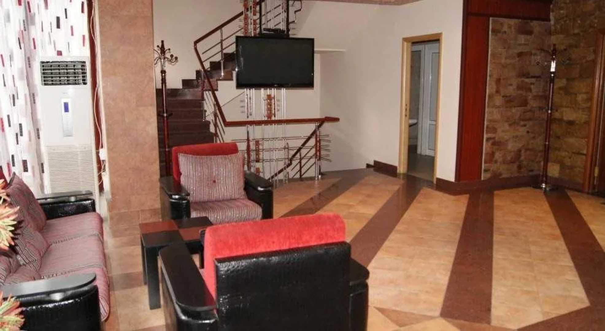 Cherry Hotel