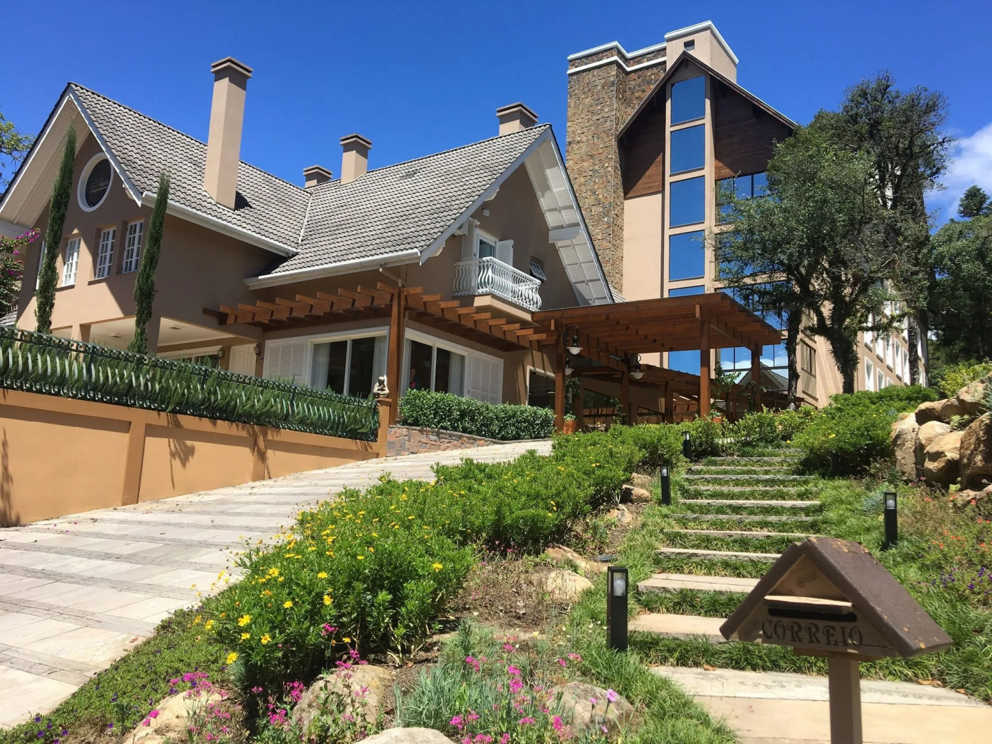 Hotel Monte Felice Bosque