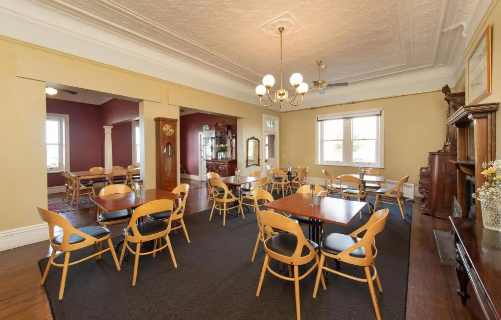 Anchorage Seafront Hotel