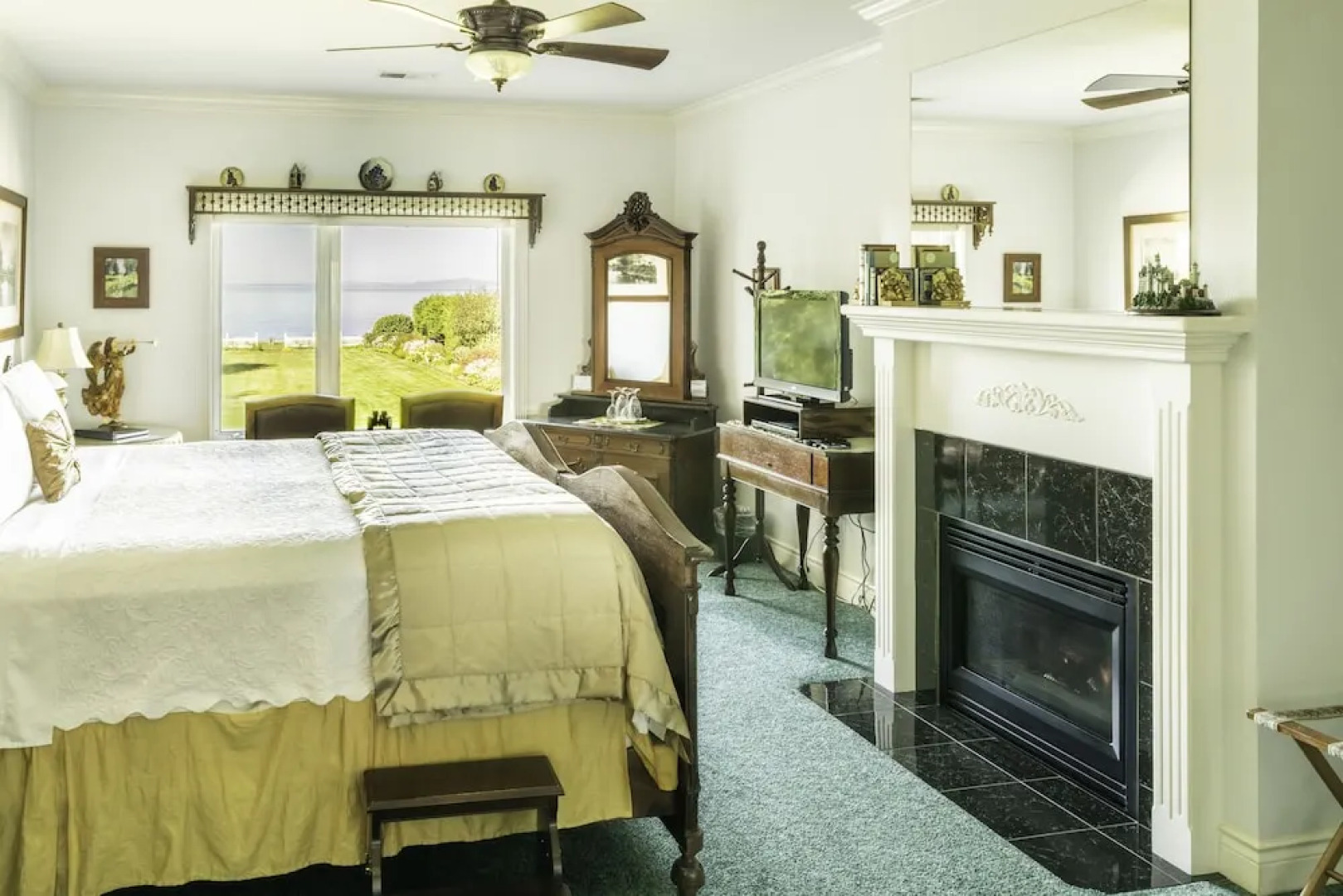 Sea Cliff Gardens Bed & Breakfast