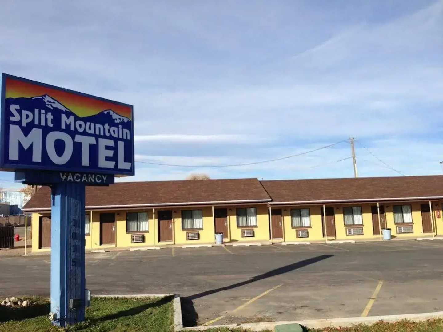 Split Mountain Motel
