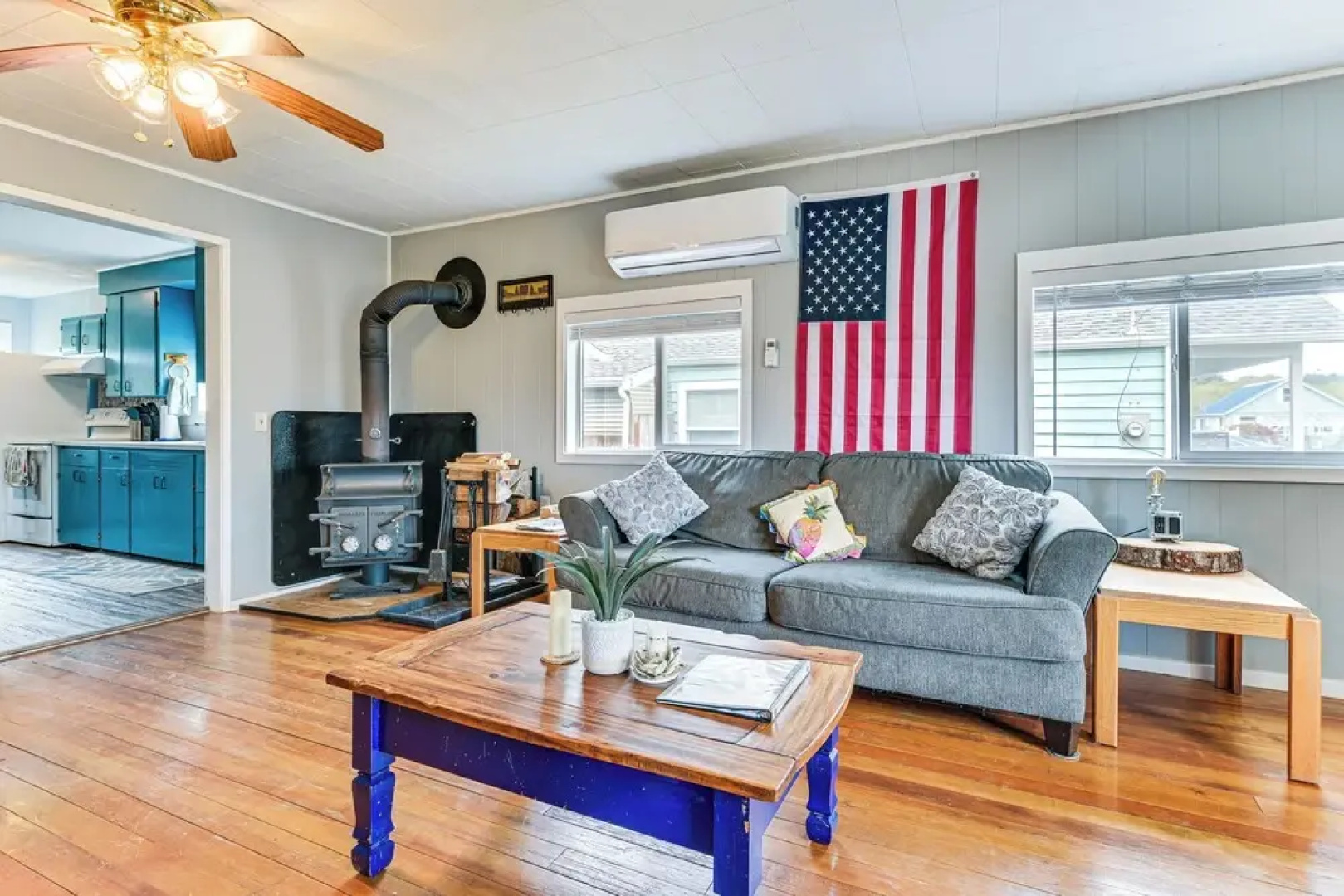 Walk to Beach: Charming Home - 3 Mi to Seabrook
