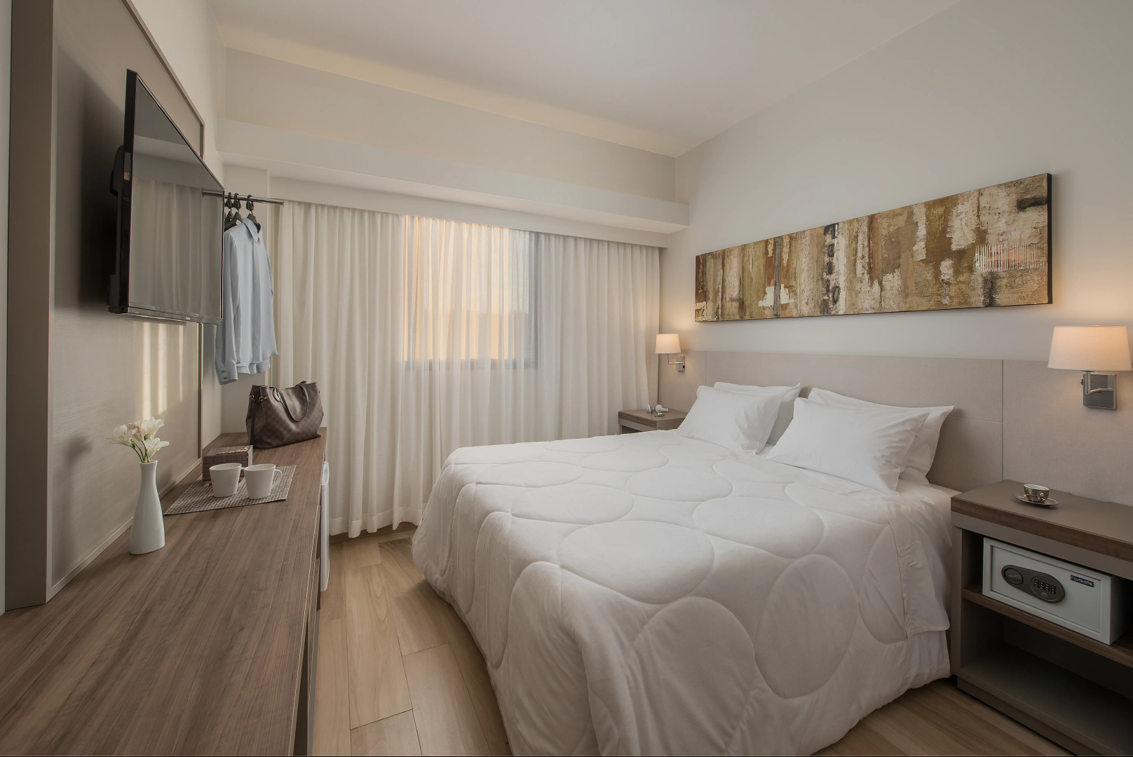 Hotel Nacional Distributed by Intercity
