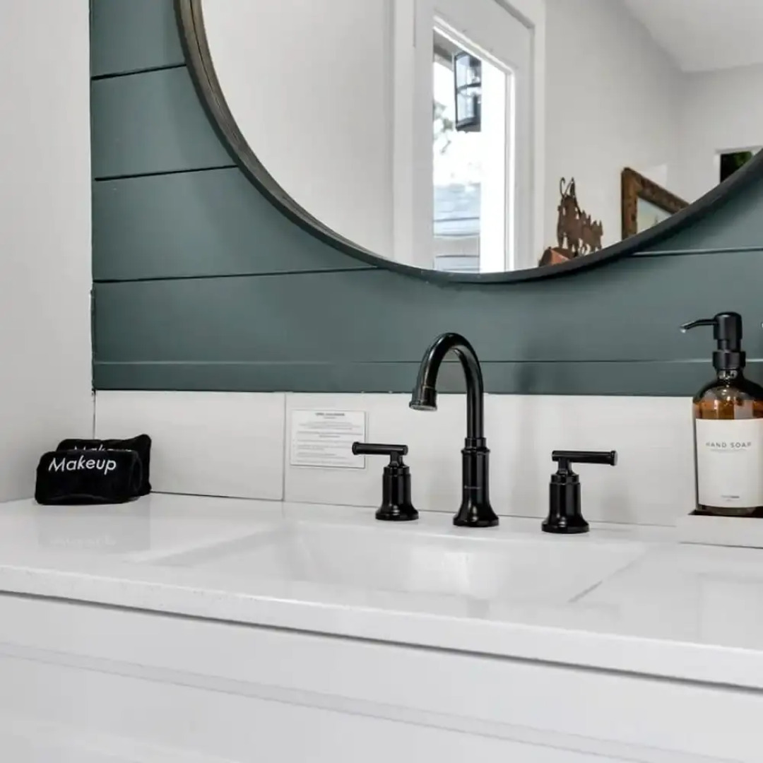 Spacious 4BR Home Near Grand Canyon Sleeps 10