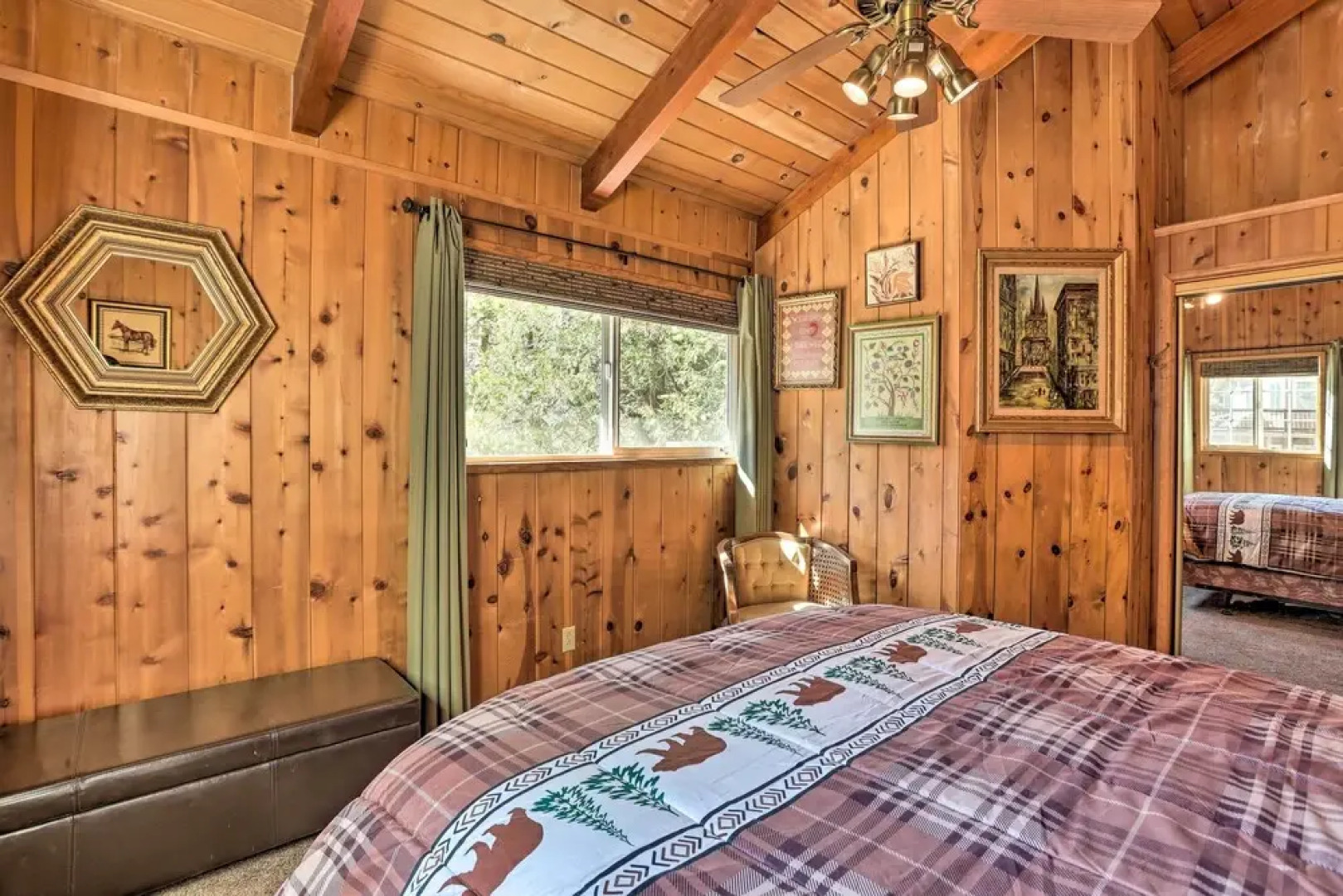 Delightful Family Cabin: Walk to Lake Gregory!