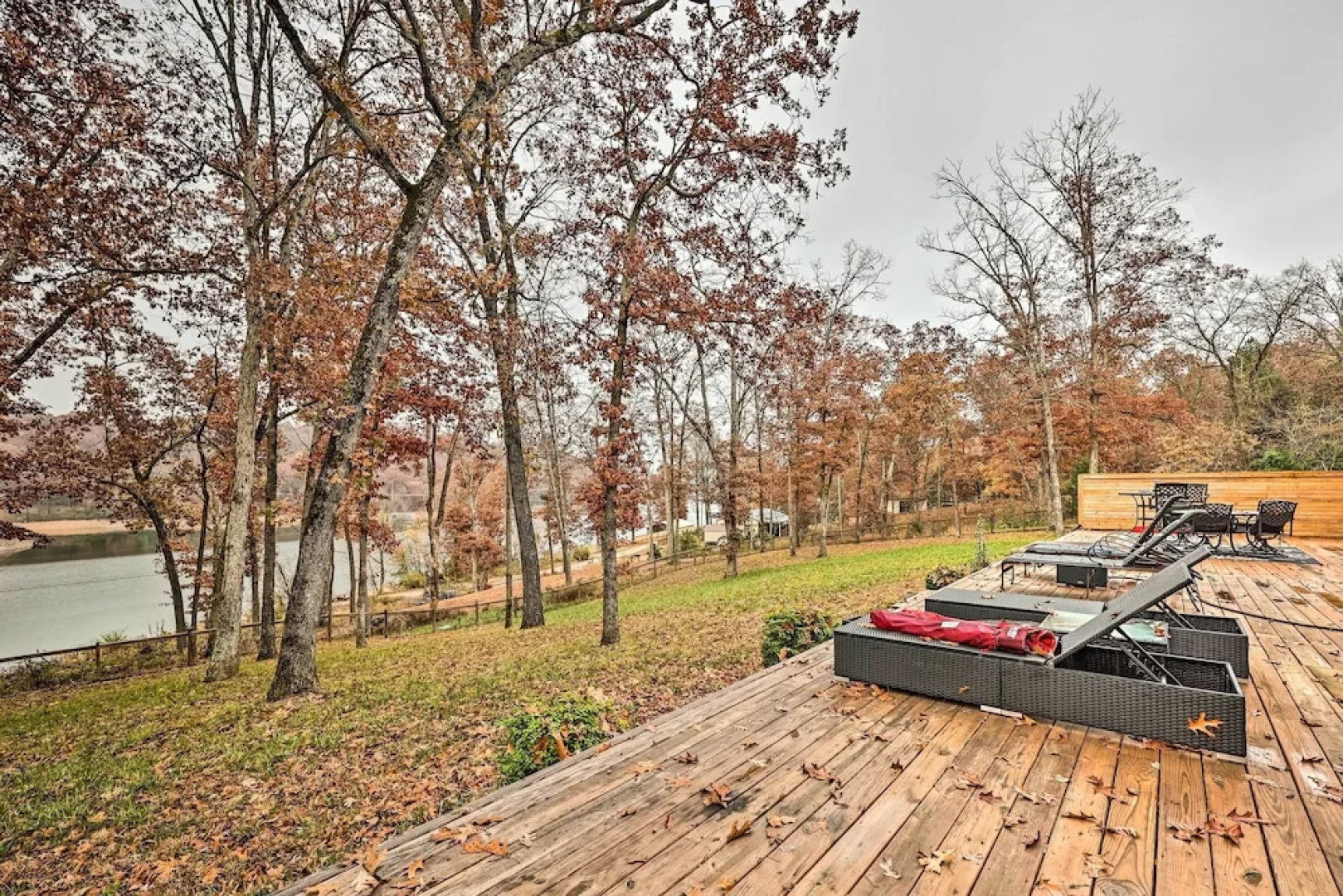 Lakefront Rogers Getaway w/ Hot Tub & Deck!