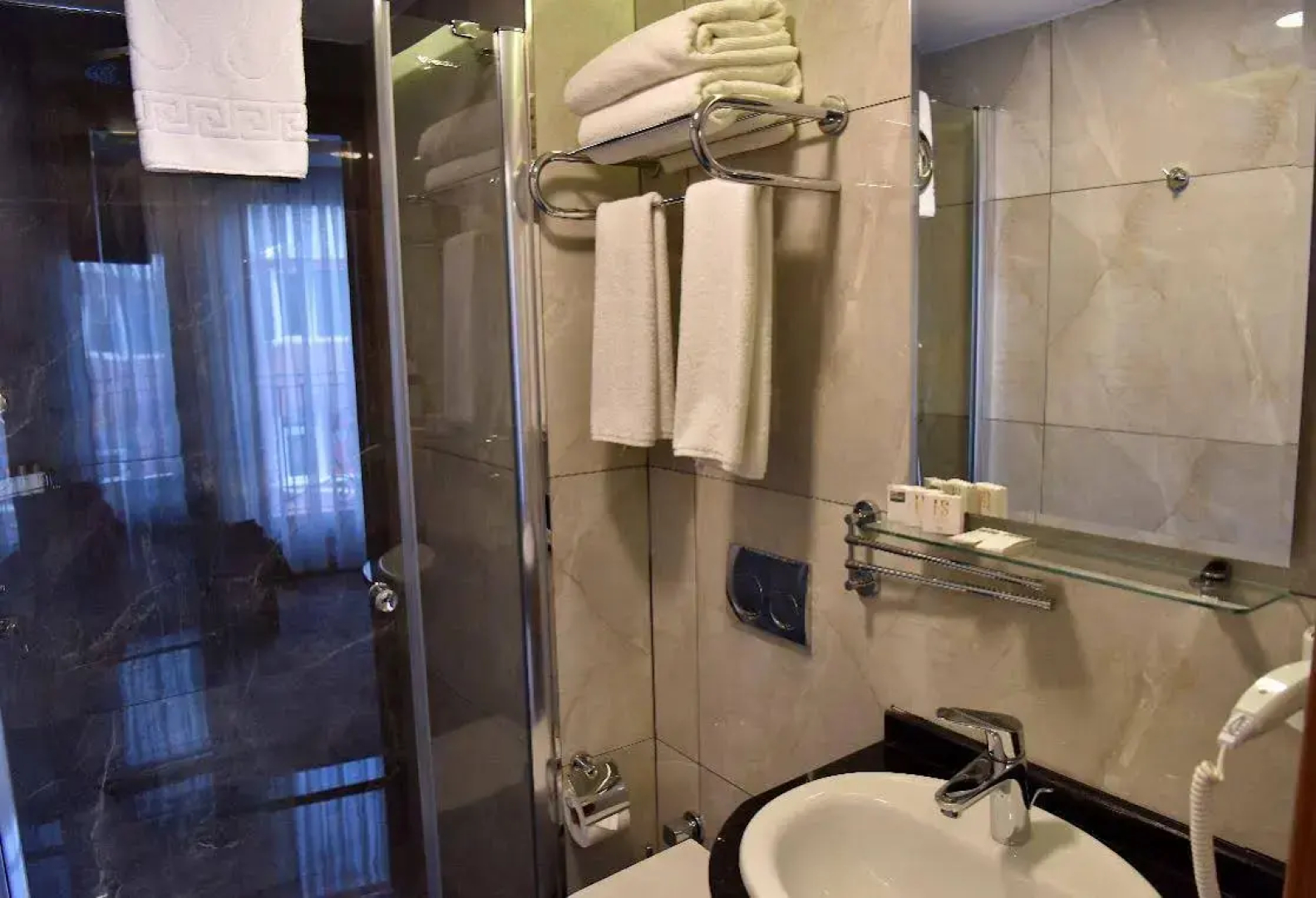 Four Seven Hotel