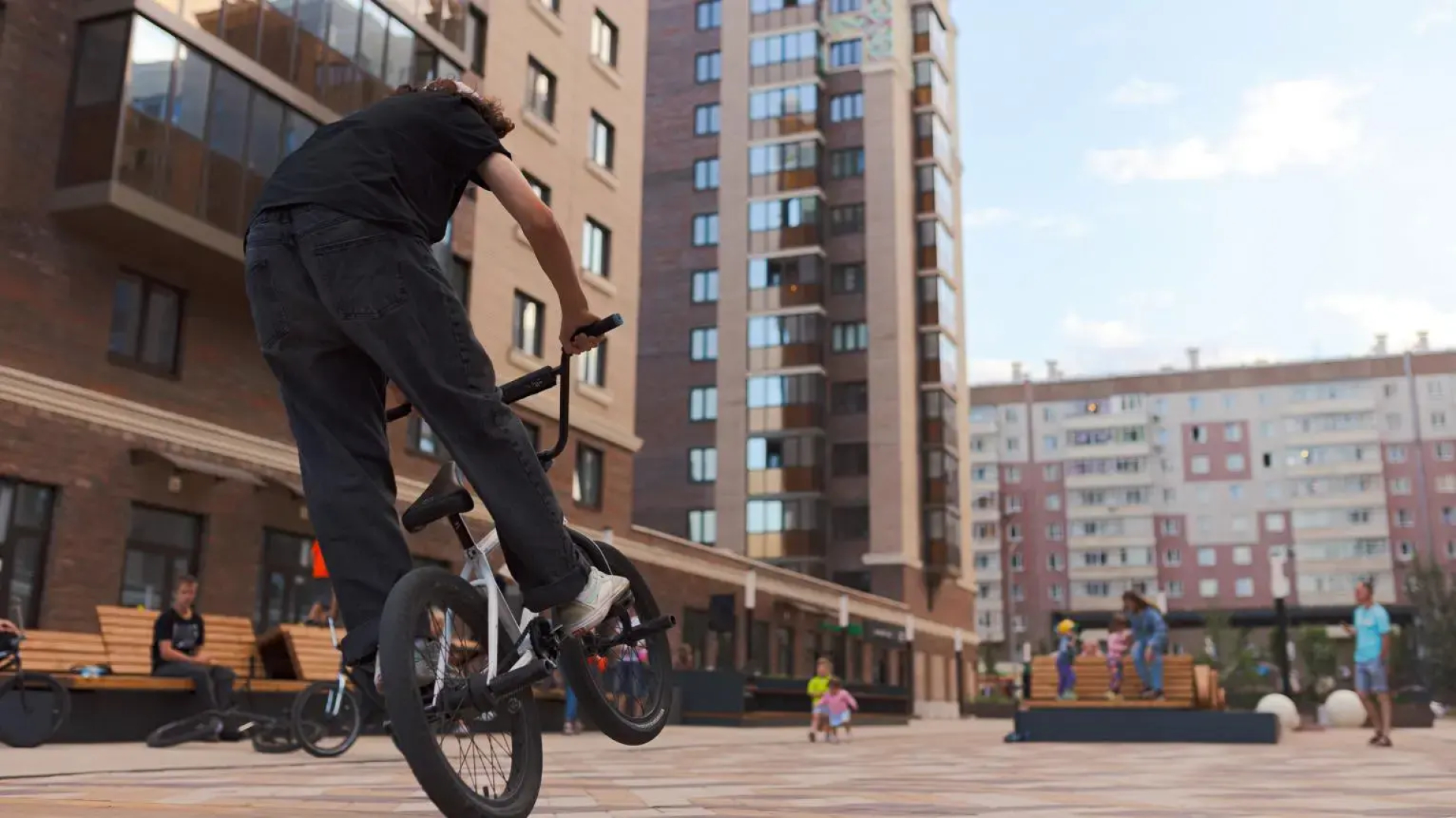 Smart Home (Смарт Хоум) на улице 78 Добровольческой бригады