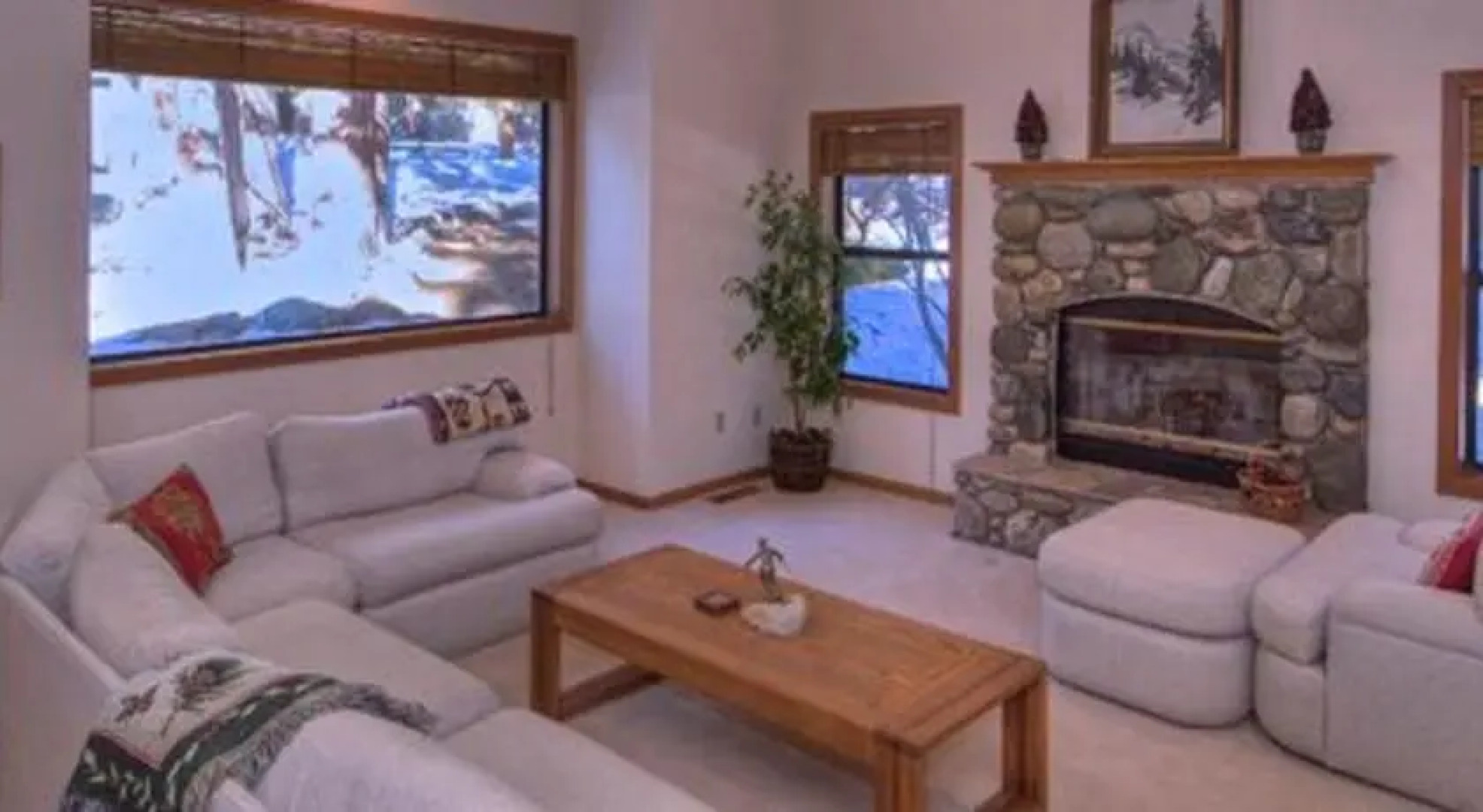 RedAwning Easy Access to Burnt Cedar Beach