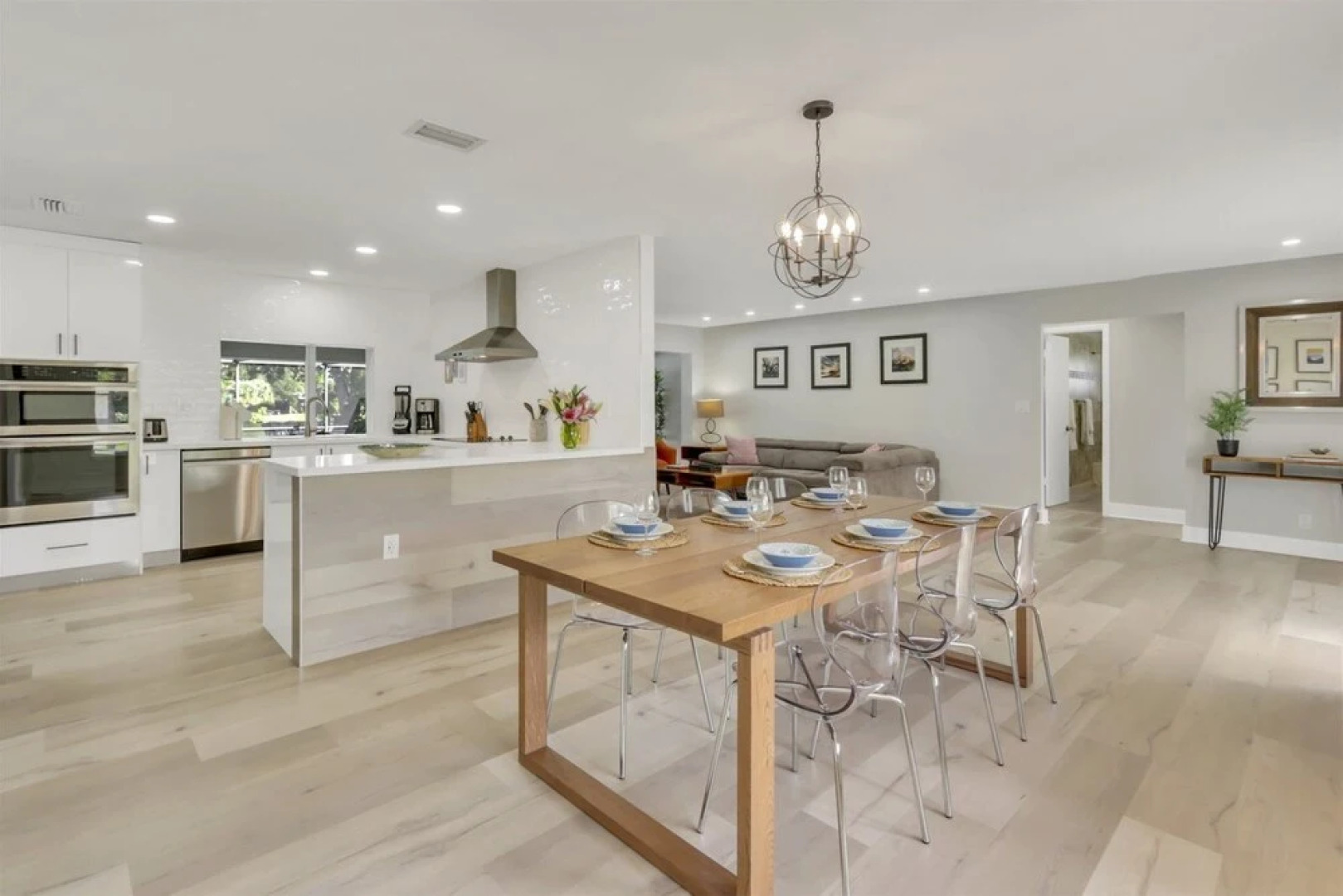 Watersedge - Private & Sanitized, Self Check-in. Perfect for Social Distancing & Working From Home. Private Pool, Pet Friendly. Super-host Support