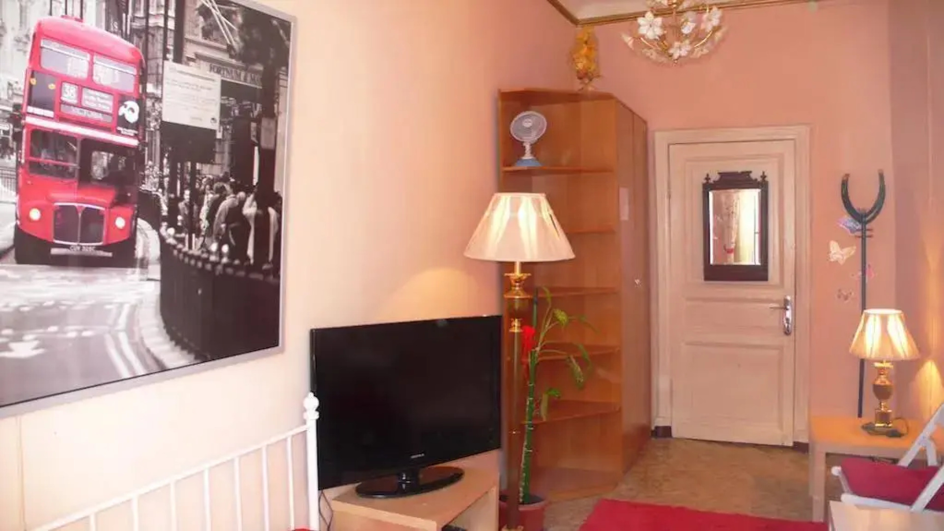 Students' Rooms na Petrogradskoy