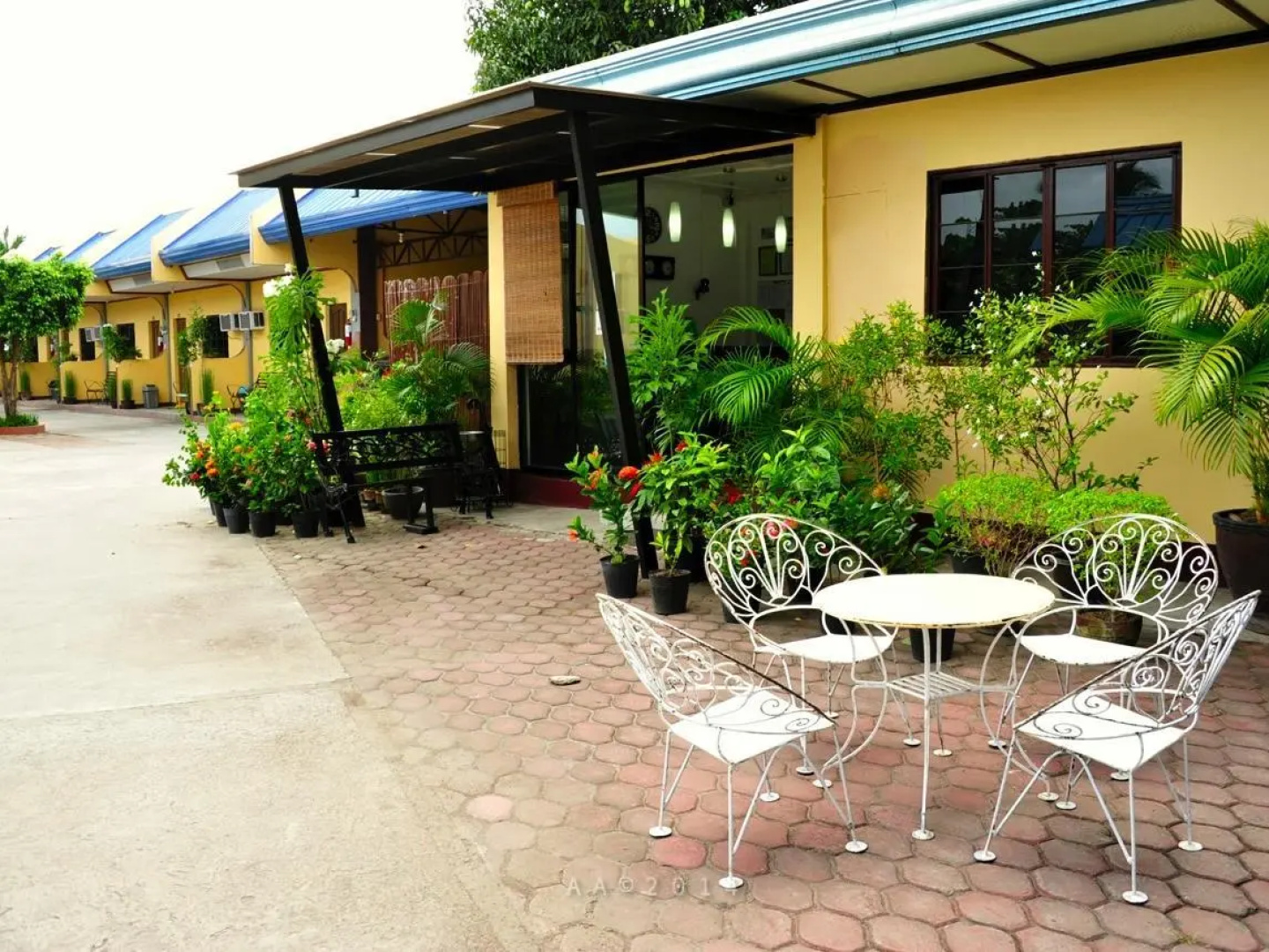 Antonio's Apartelle & Suites