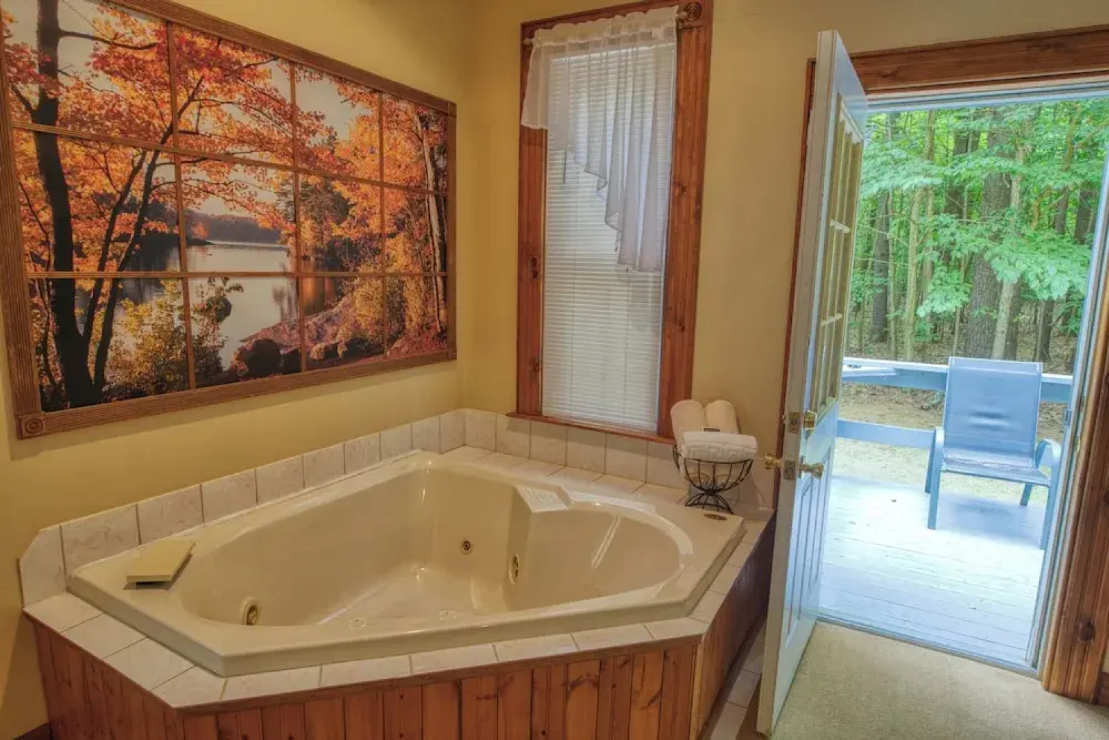 Rockwell Falls Inn and Wine Bar