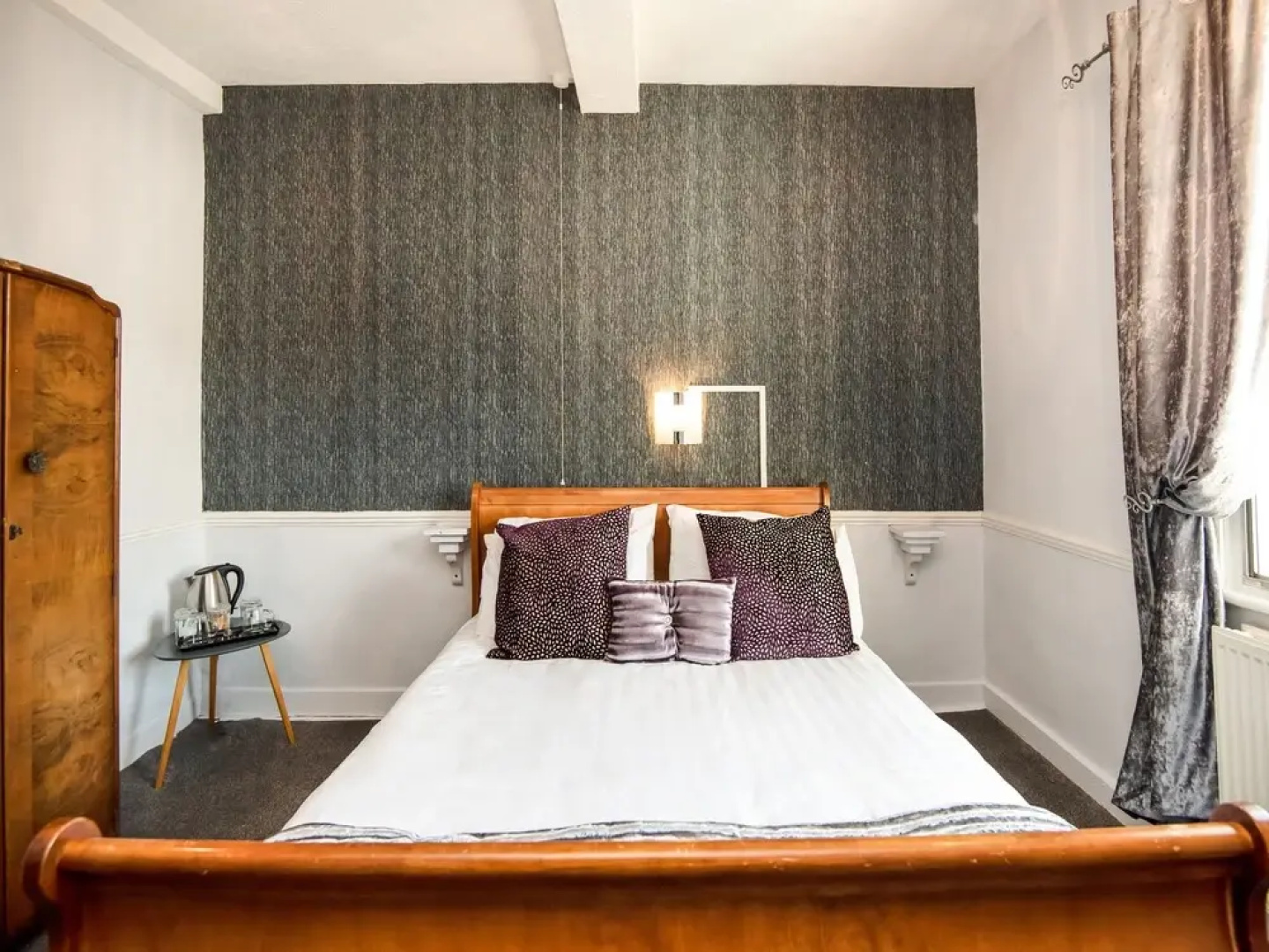 Hardwicke Arms Hotel