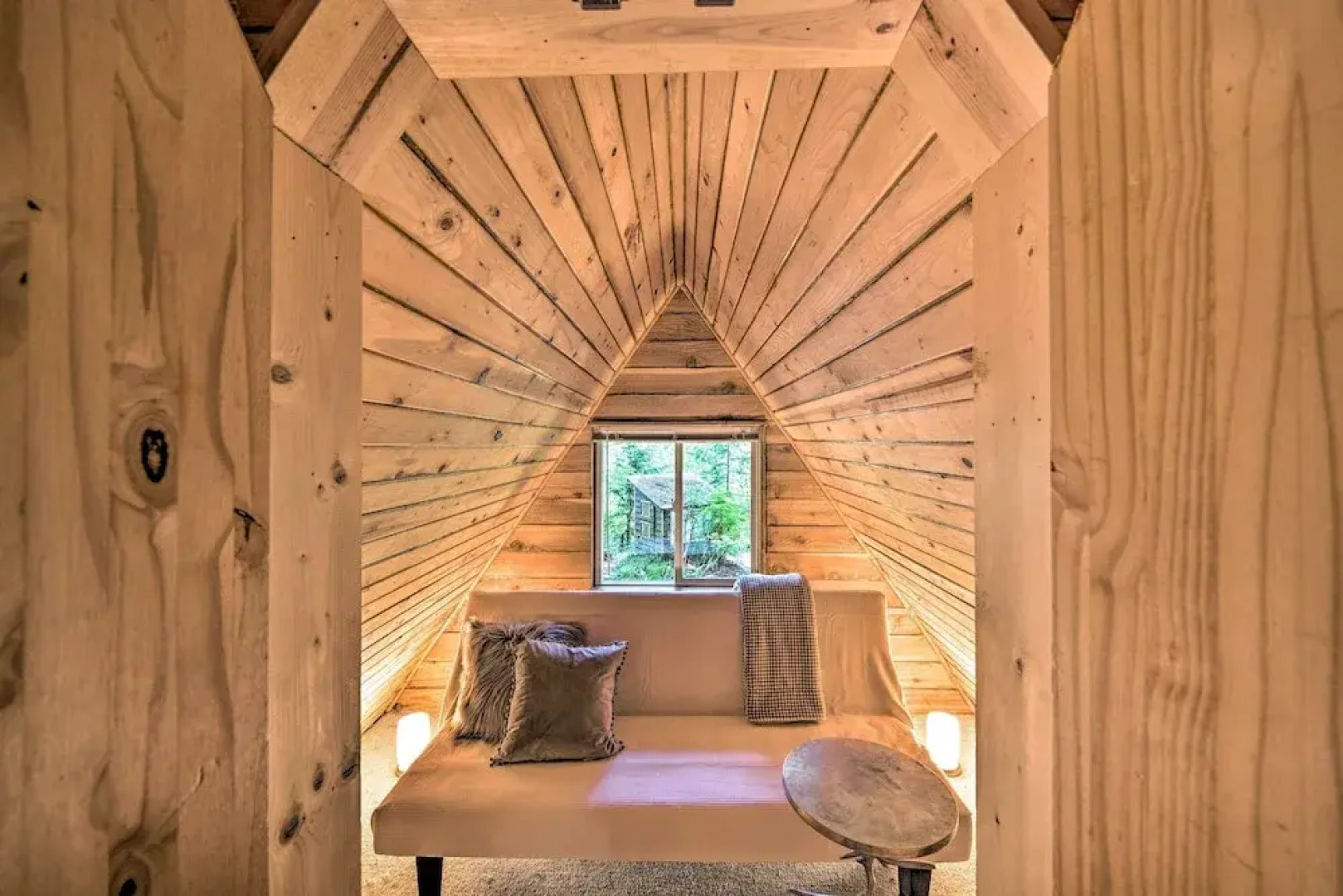 Three Enchanting Riverfront Cabins: Hot Tub Access