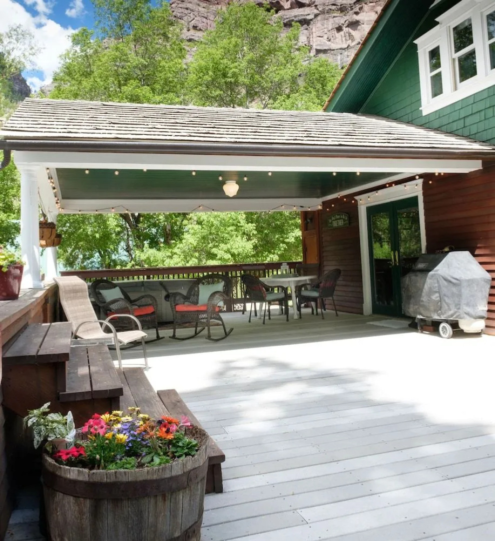 Secret Garden Bed & Breakfast