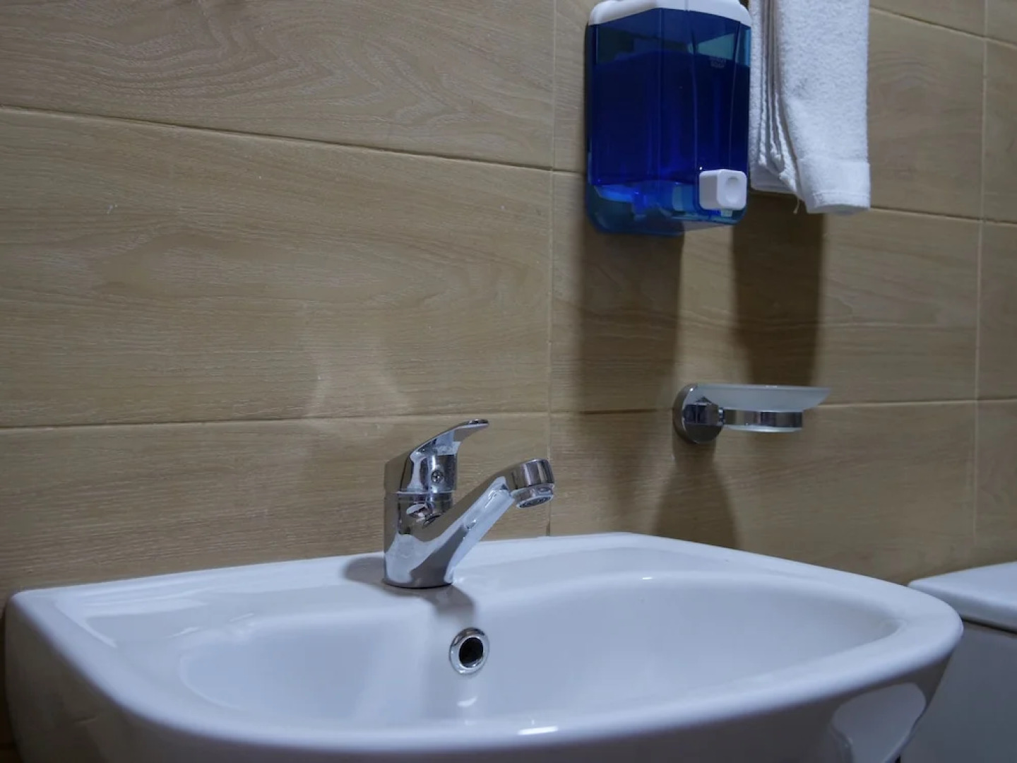 Twins Downtown Hotel