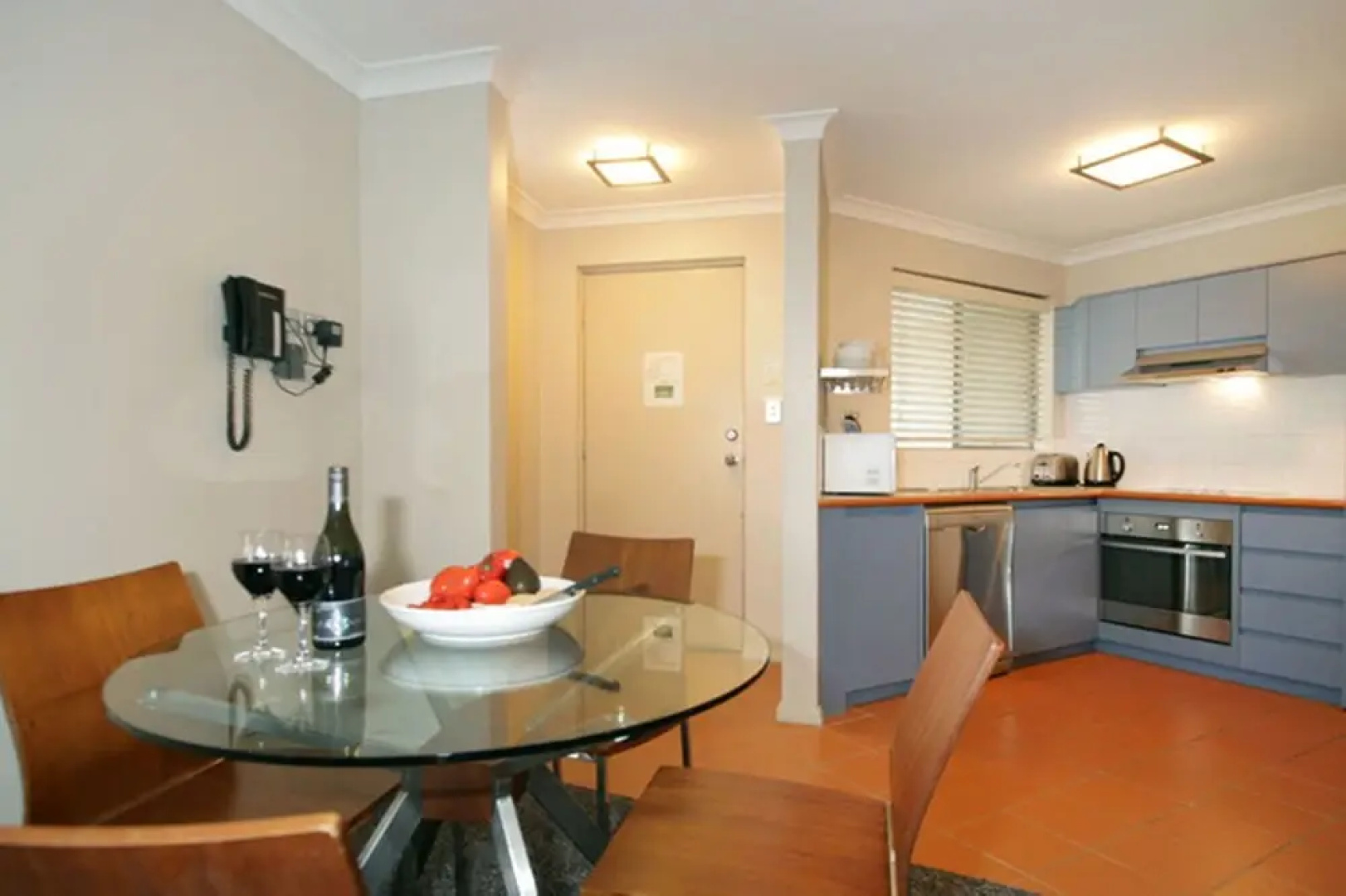 Scarborough Beach Front Resort - Shell Seven