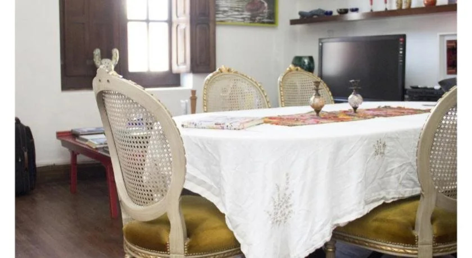 Habitaciones con Encanto, Espacio Mundano