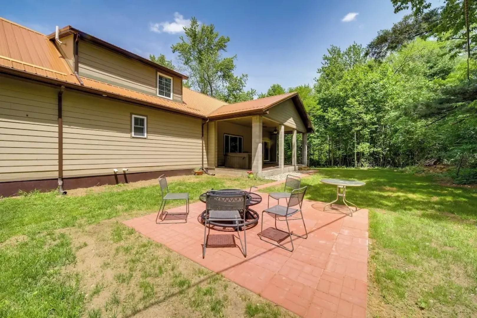 Spacious House on Half Acre < 3 Mi to Beach!