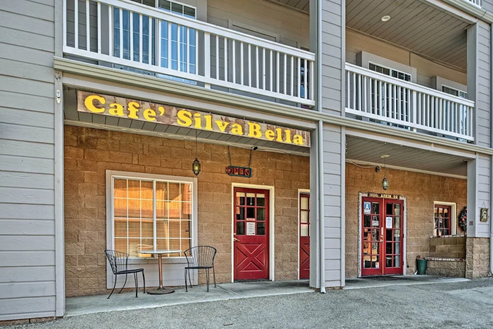 Idyllic Frazier Park Cabin: Views, Pool Table