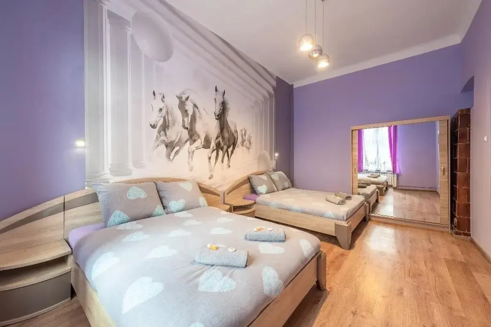 Queen Apartments