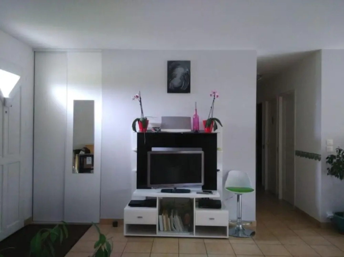 Villa With 3 Bedrooms In Lavergne, With Wonderful Lake View, Private Pool, Furnished Garden - 186 Km From The Beach