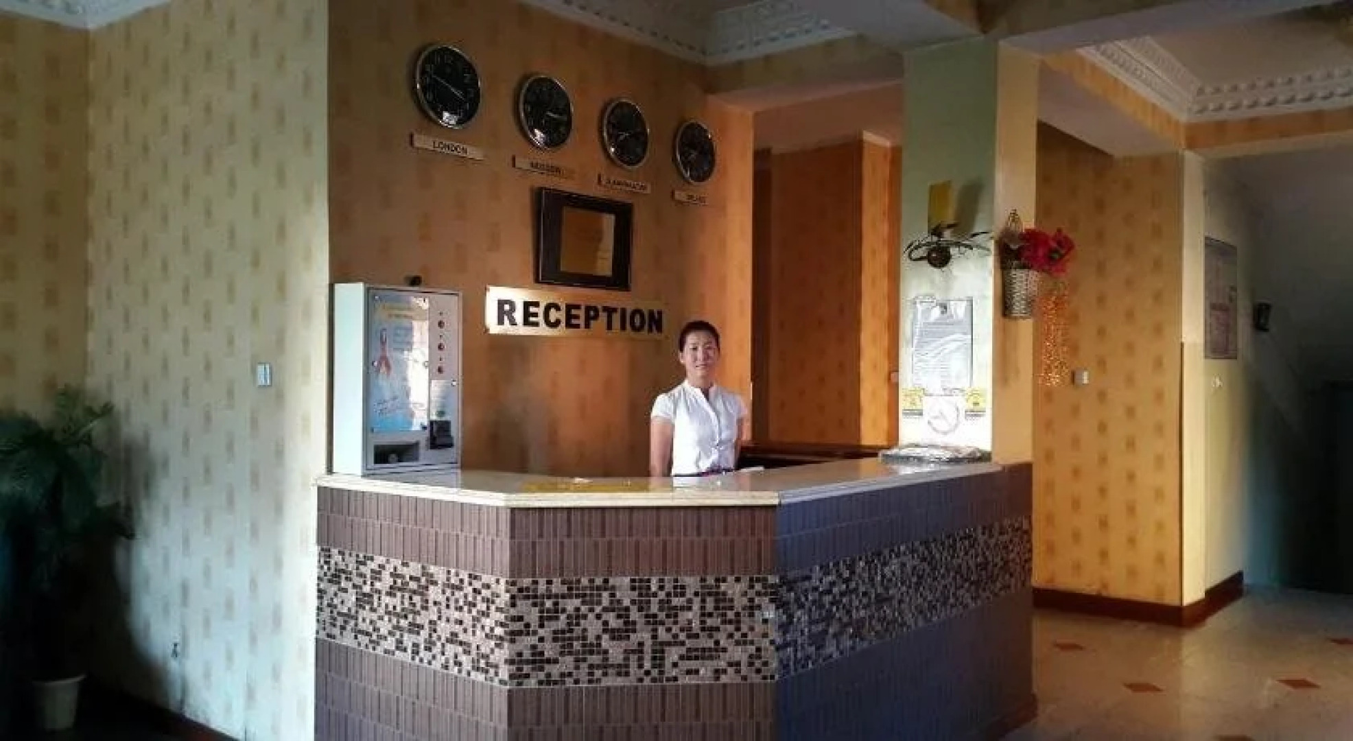 Chandmani Hotel&Tour