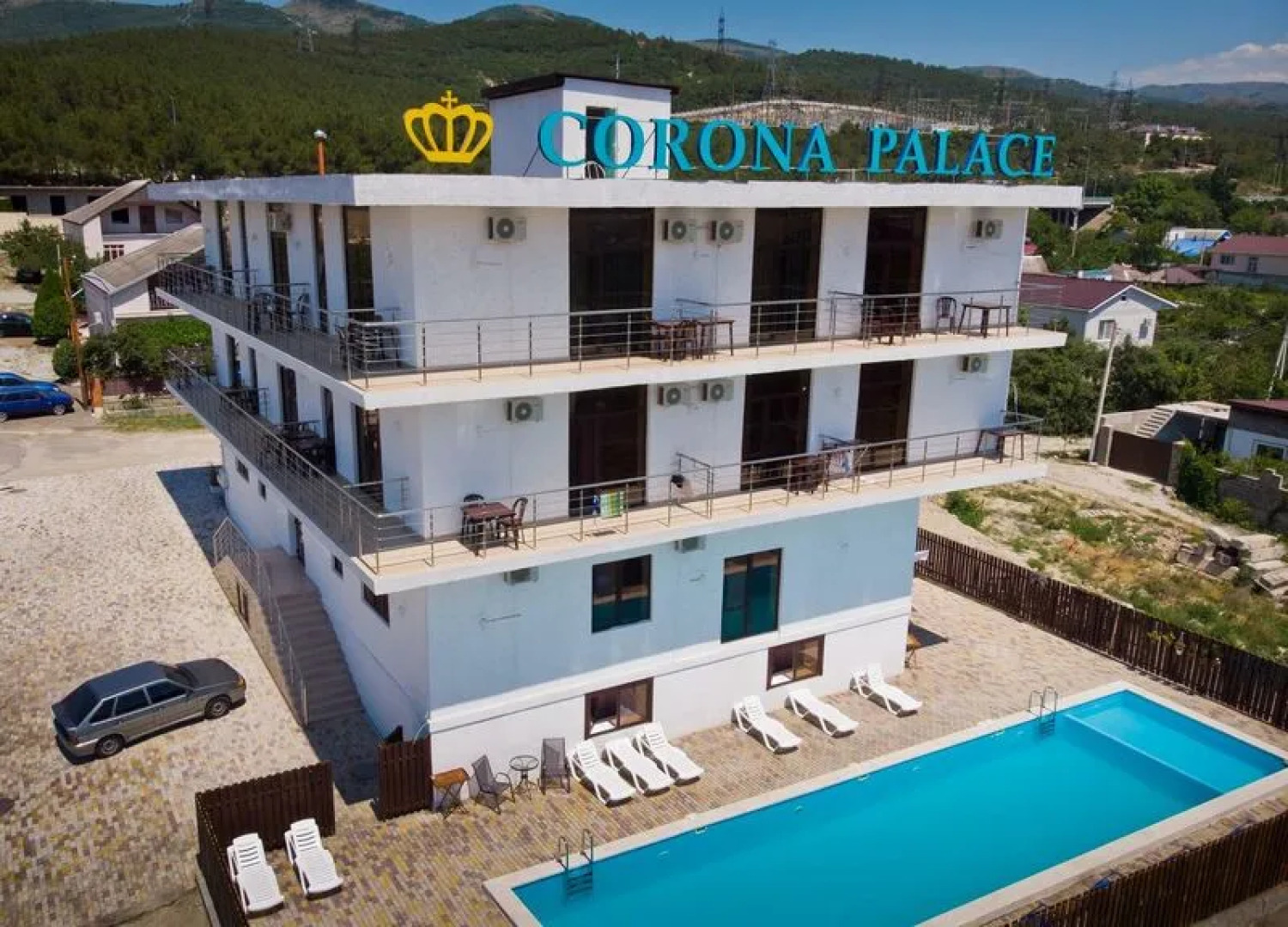 Корона Пэлас