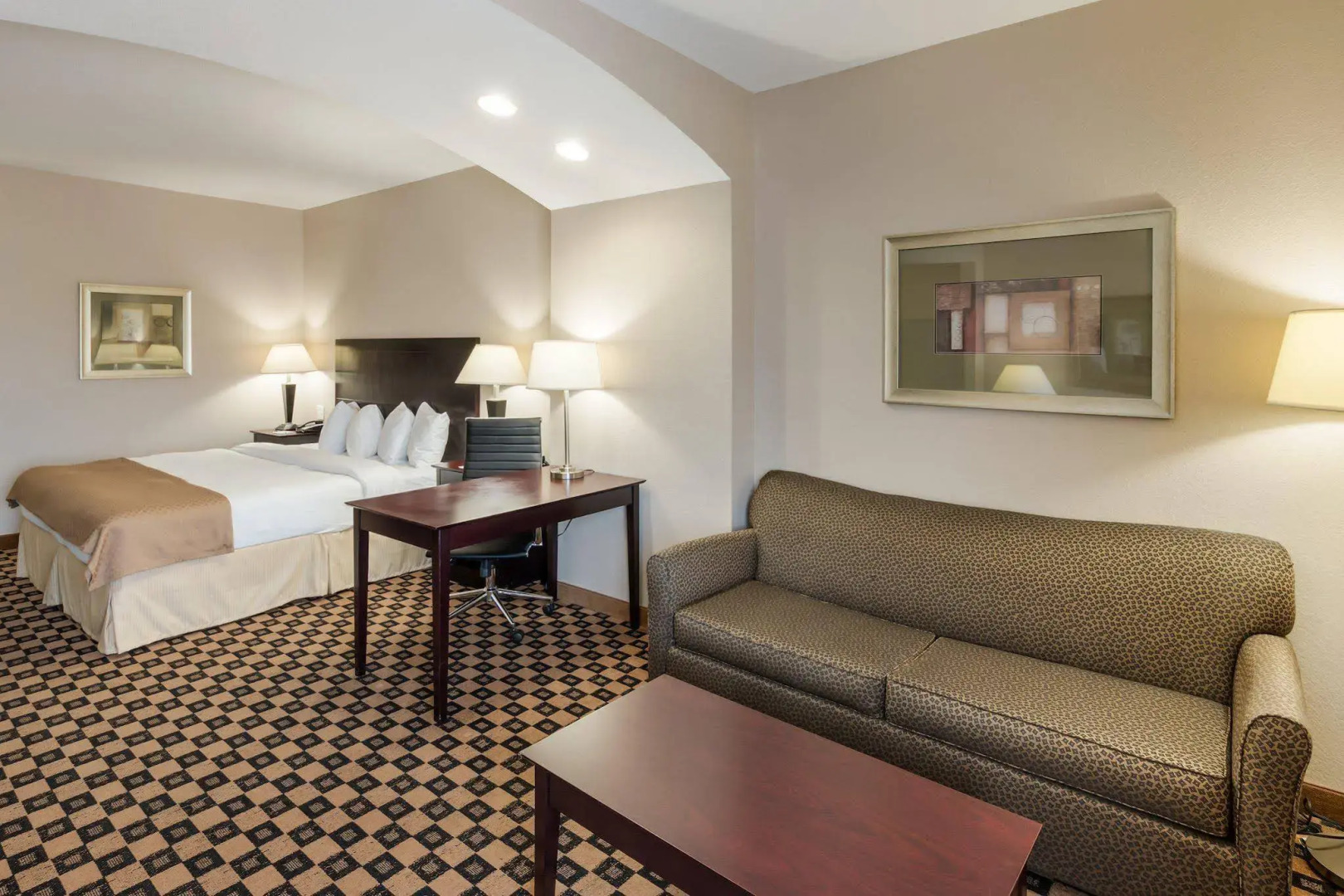 Quality Inn & Suites