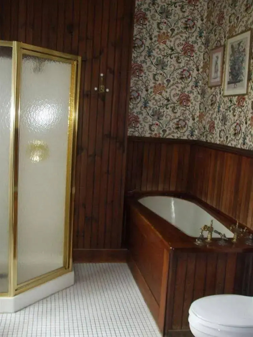 The Harry Packer Mansion Inn