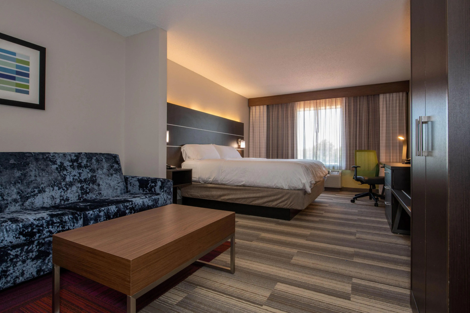 Holiday Inn Express Hotel & Suites Kansas City - Grandview by IHG