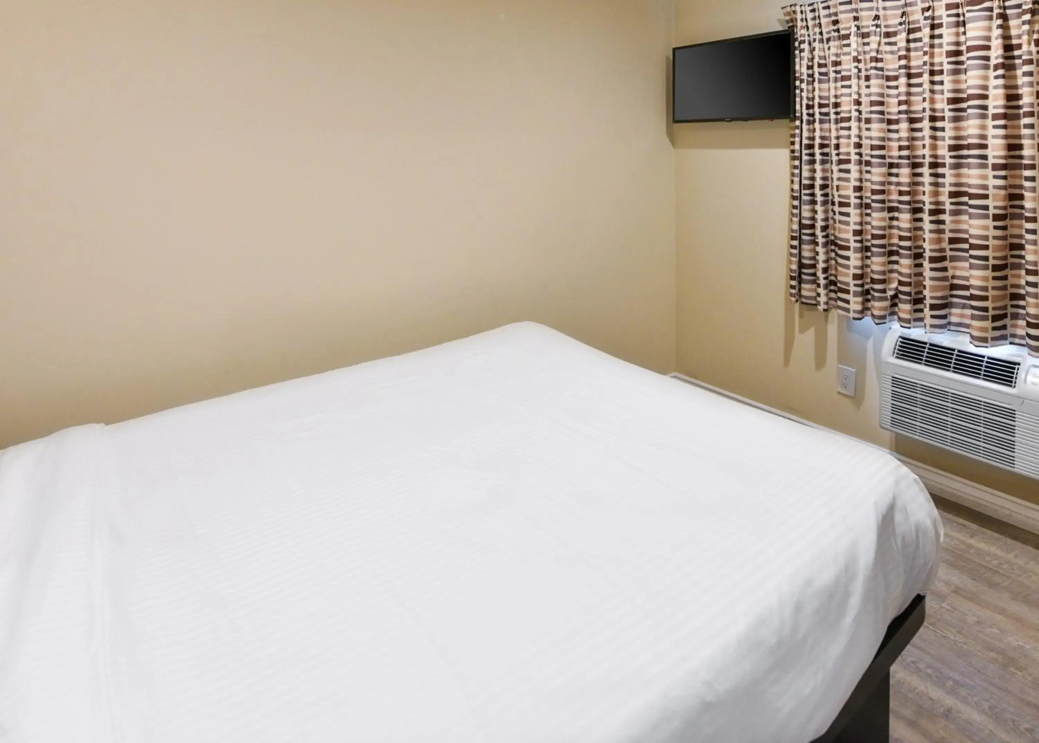 Sea Rock Inn - Long Beach