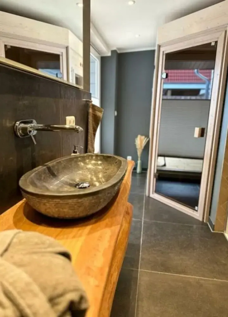 Friesenstuv Modern Retreat