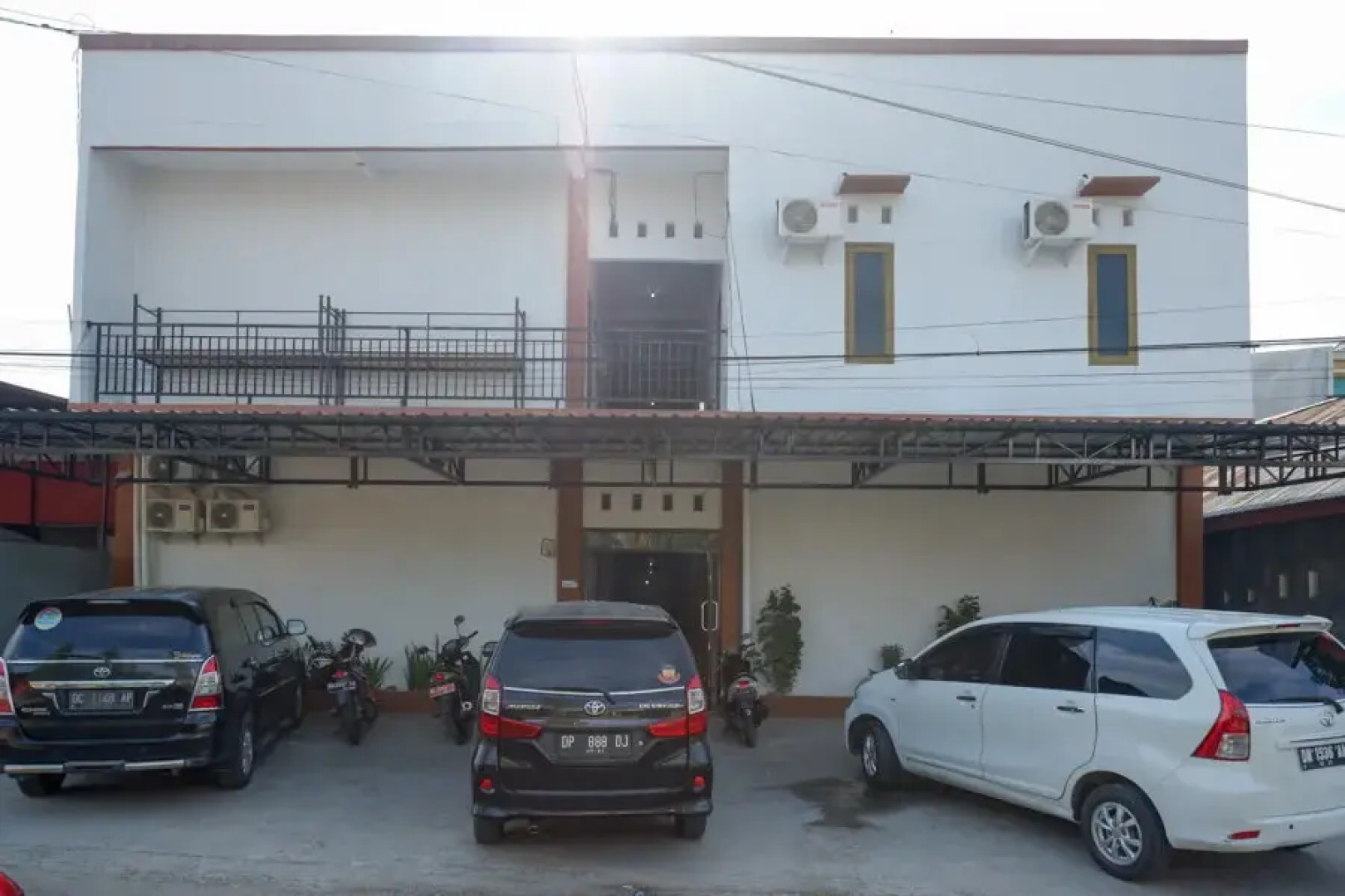 RedDoorz near Pasar Baru Mamuju