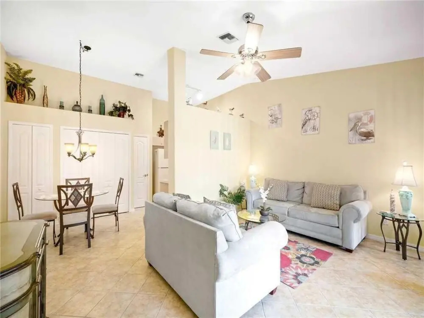 L'Pavia - Two Bedroom Condo