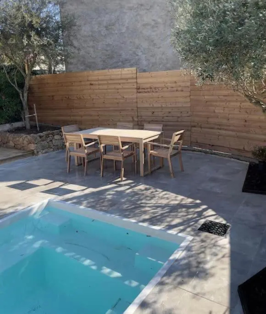 Maison avec piscine chauffée à 15mn de la plage