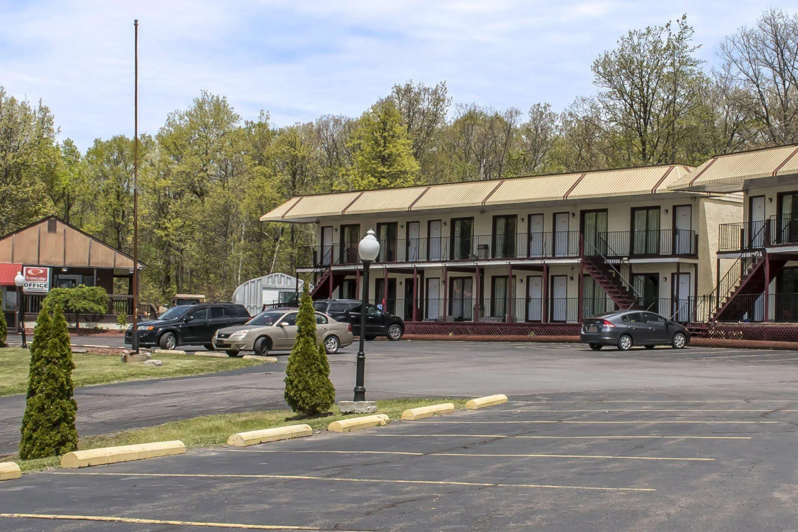Econo Lodge Inn & Suites White Haven