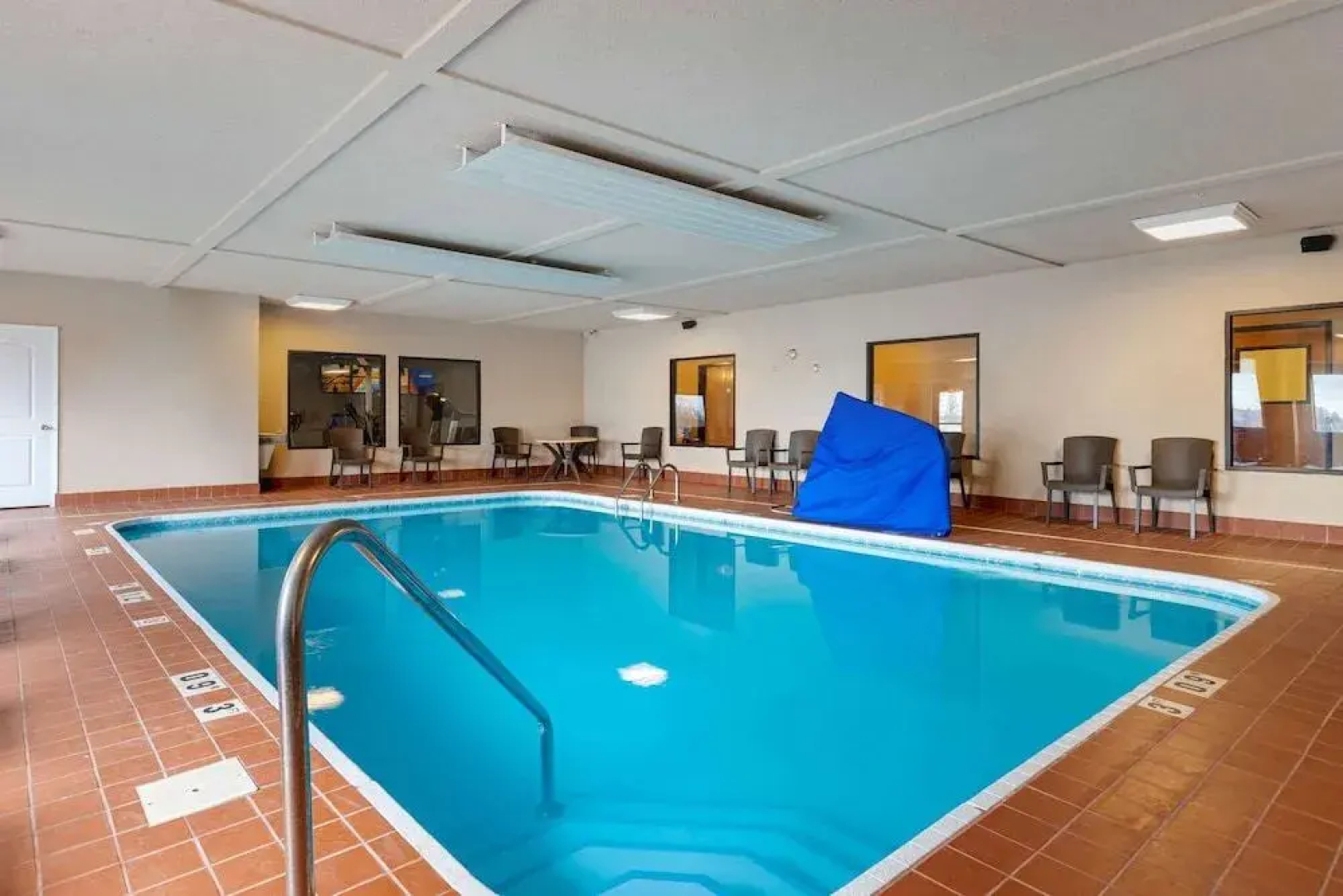 Comfort Suites