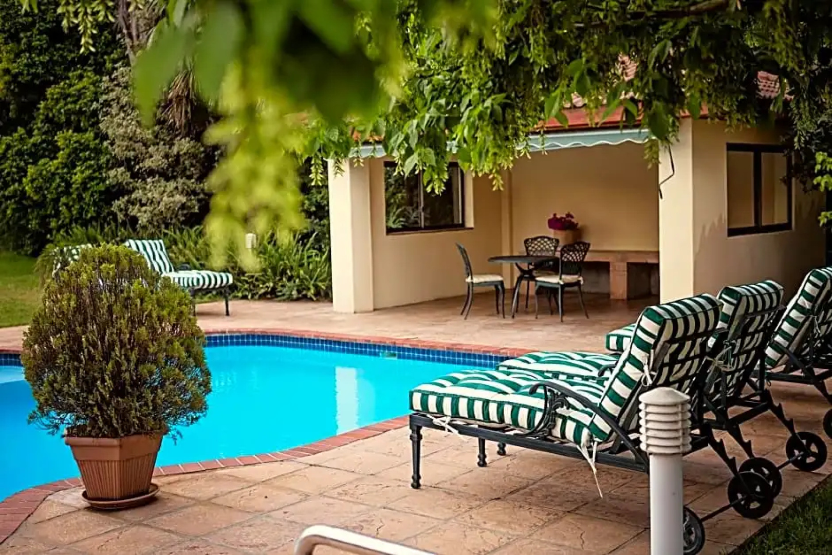Oak Tree Lodge