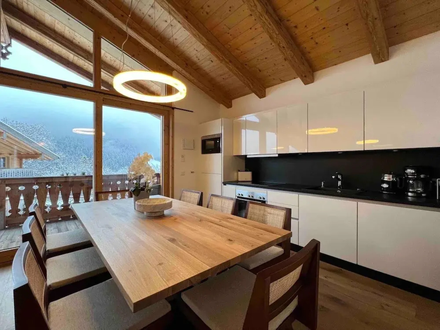 Premium Chalet With Sauna on a Sunny Slope